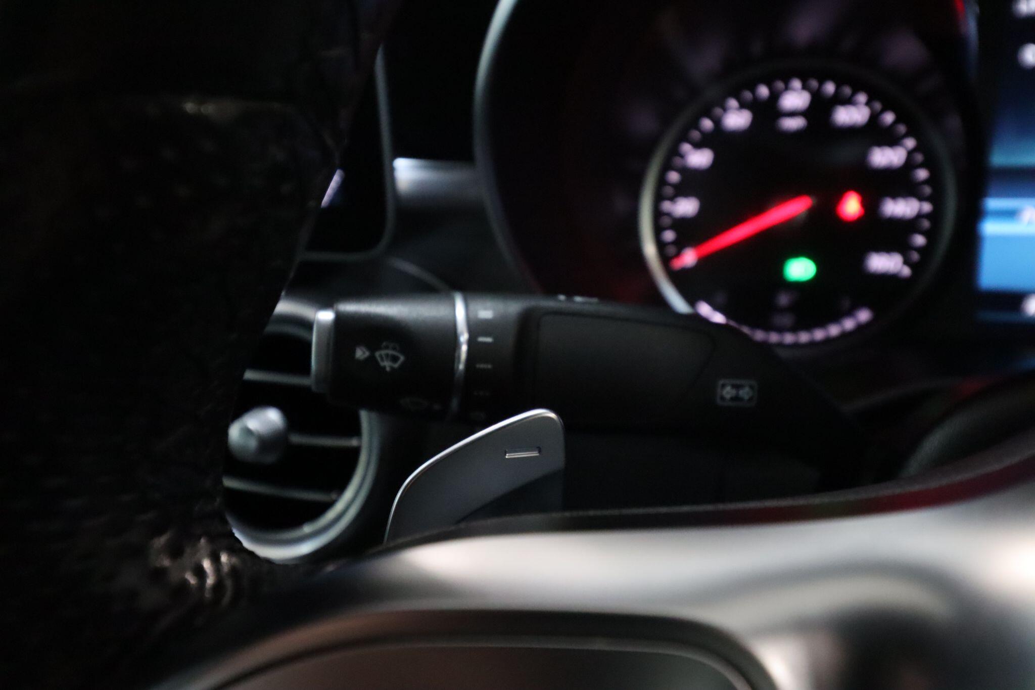 Mercedes-Benz C Class view 38