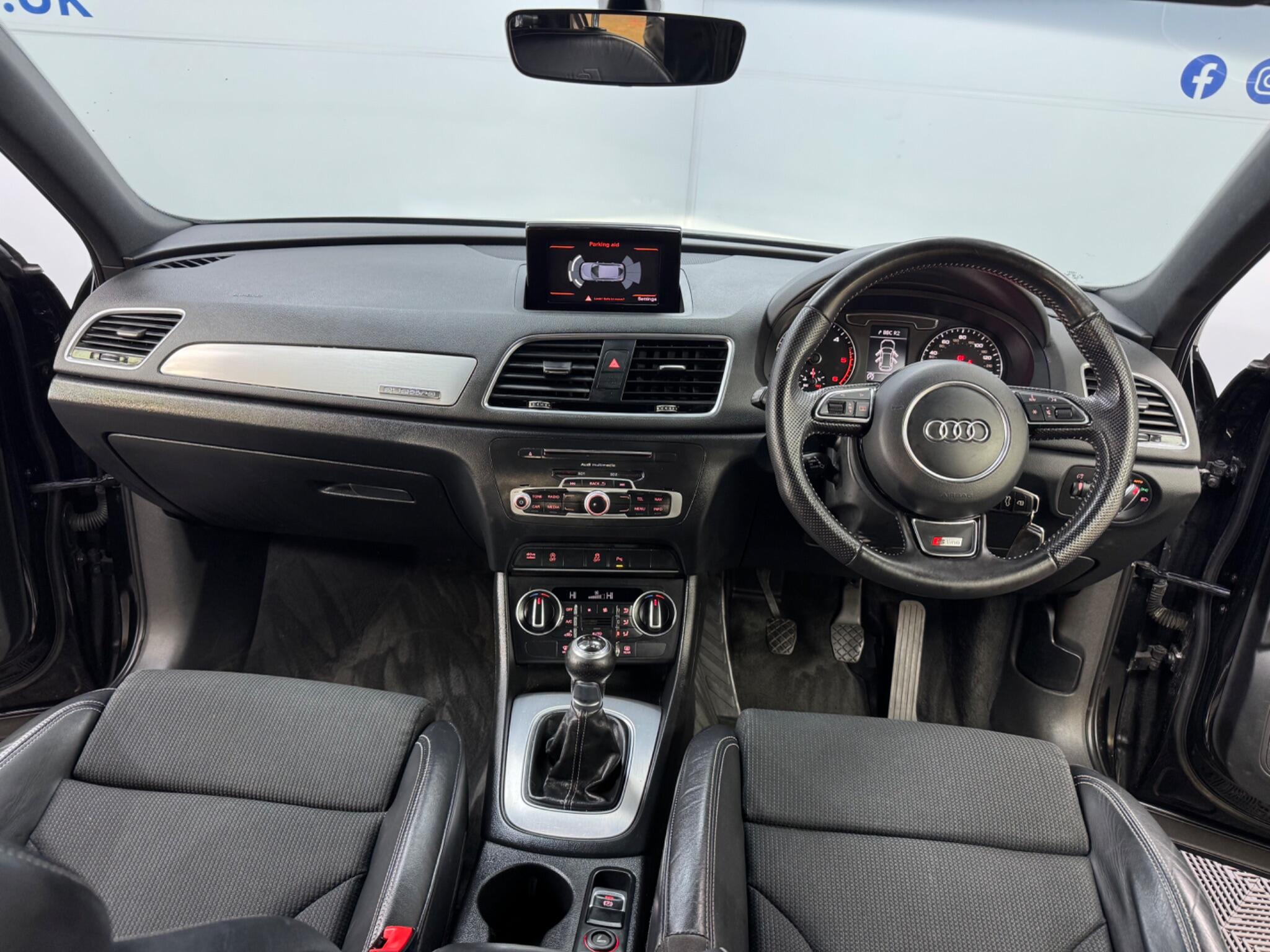 Audi Q3 view 4