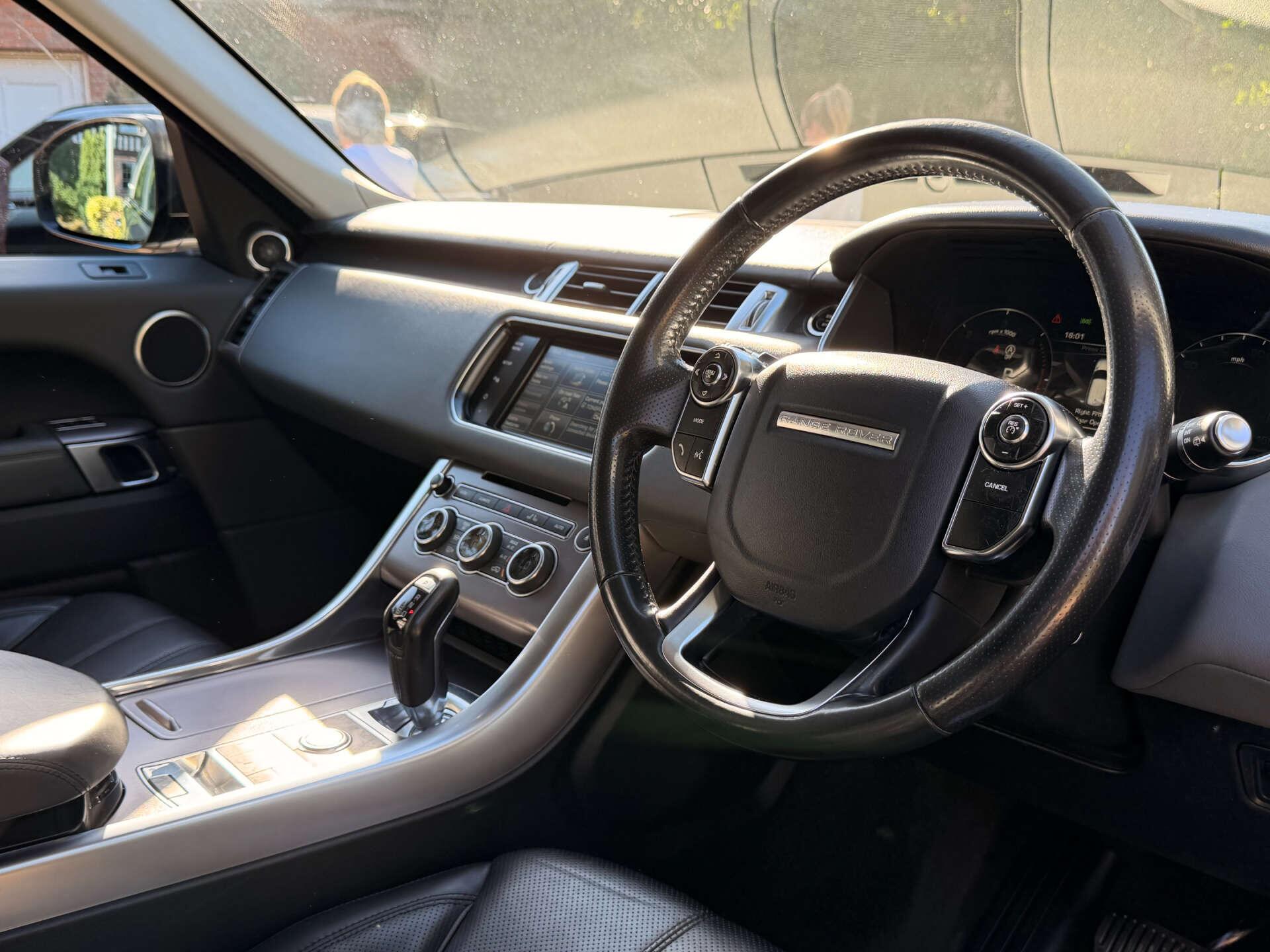 Land Rover Range Rover Sport view 21