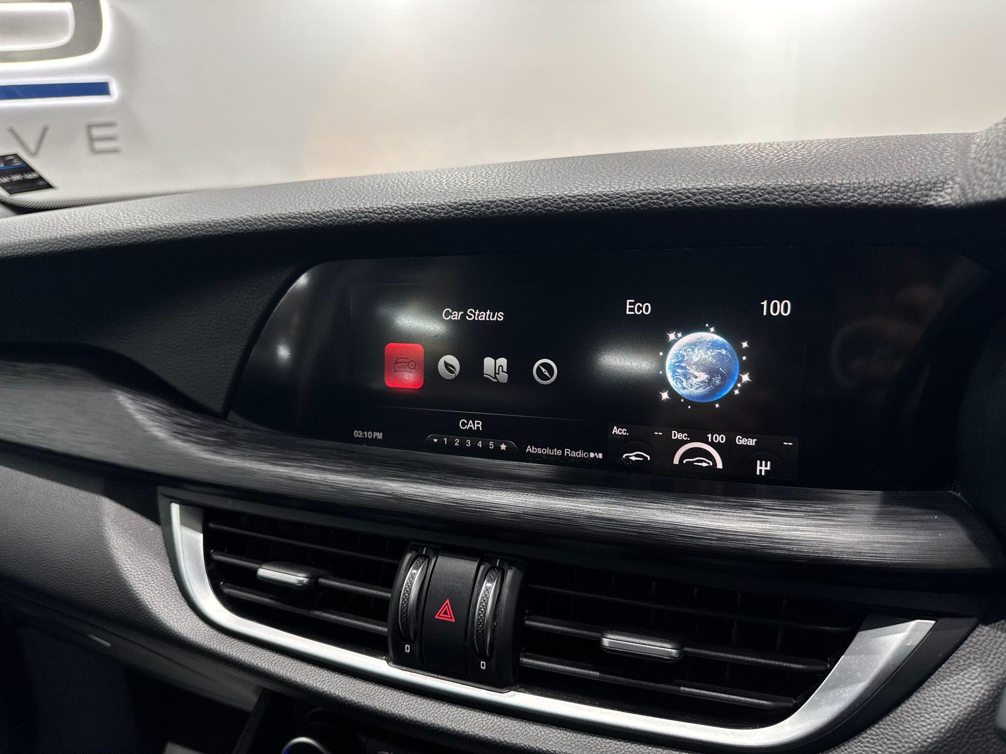 Alfa Romeo Stelvio view 28