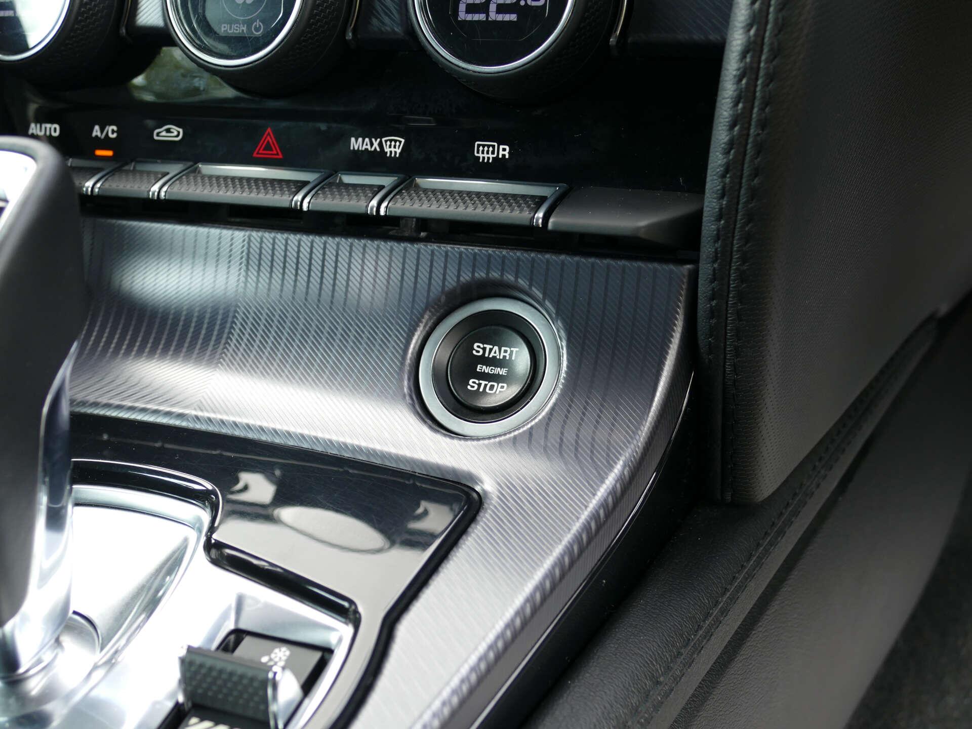 Jaguar F-Type view 42