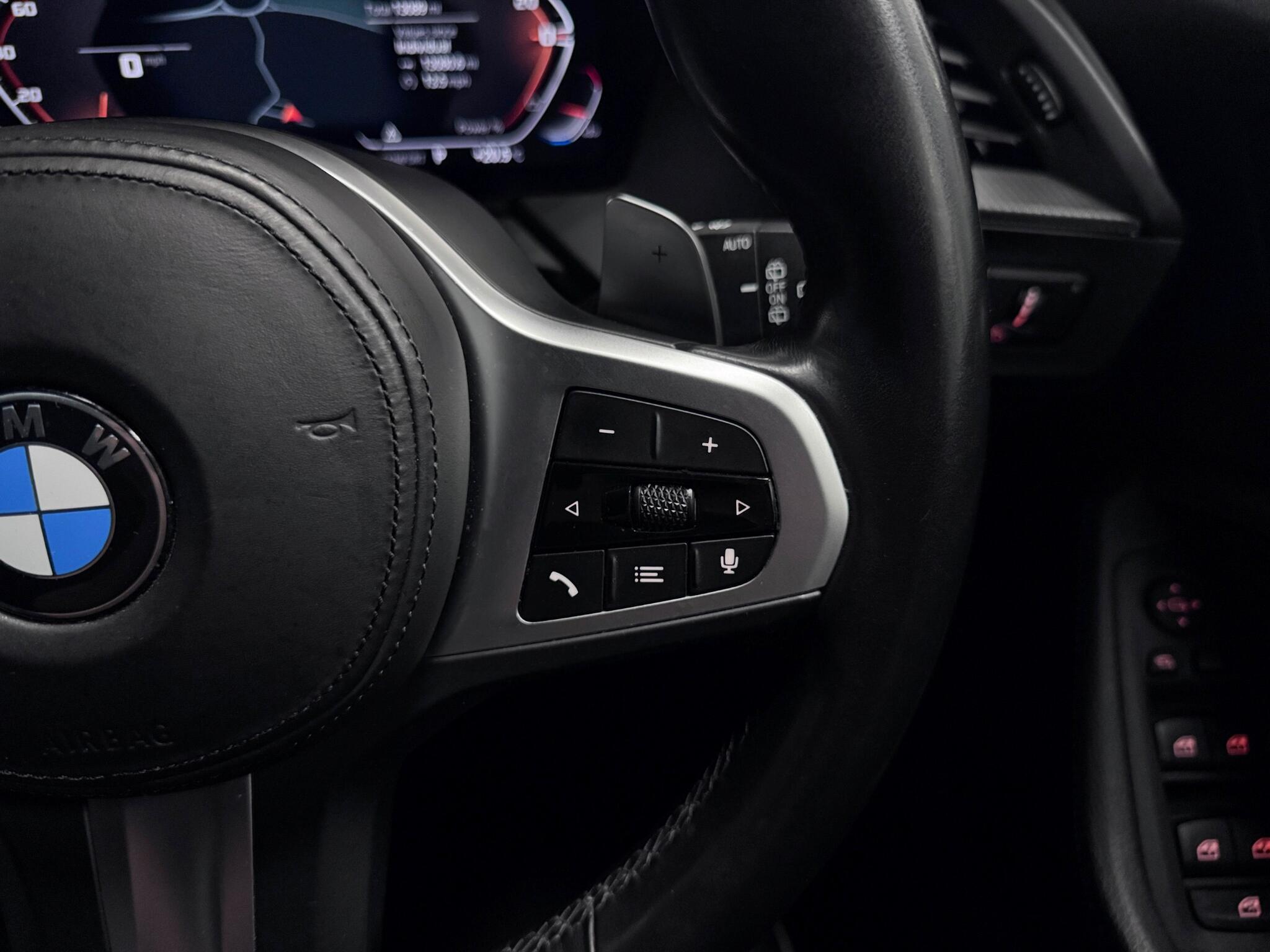 BMW 1 Series view 13