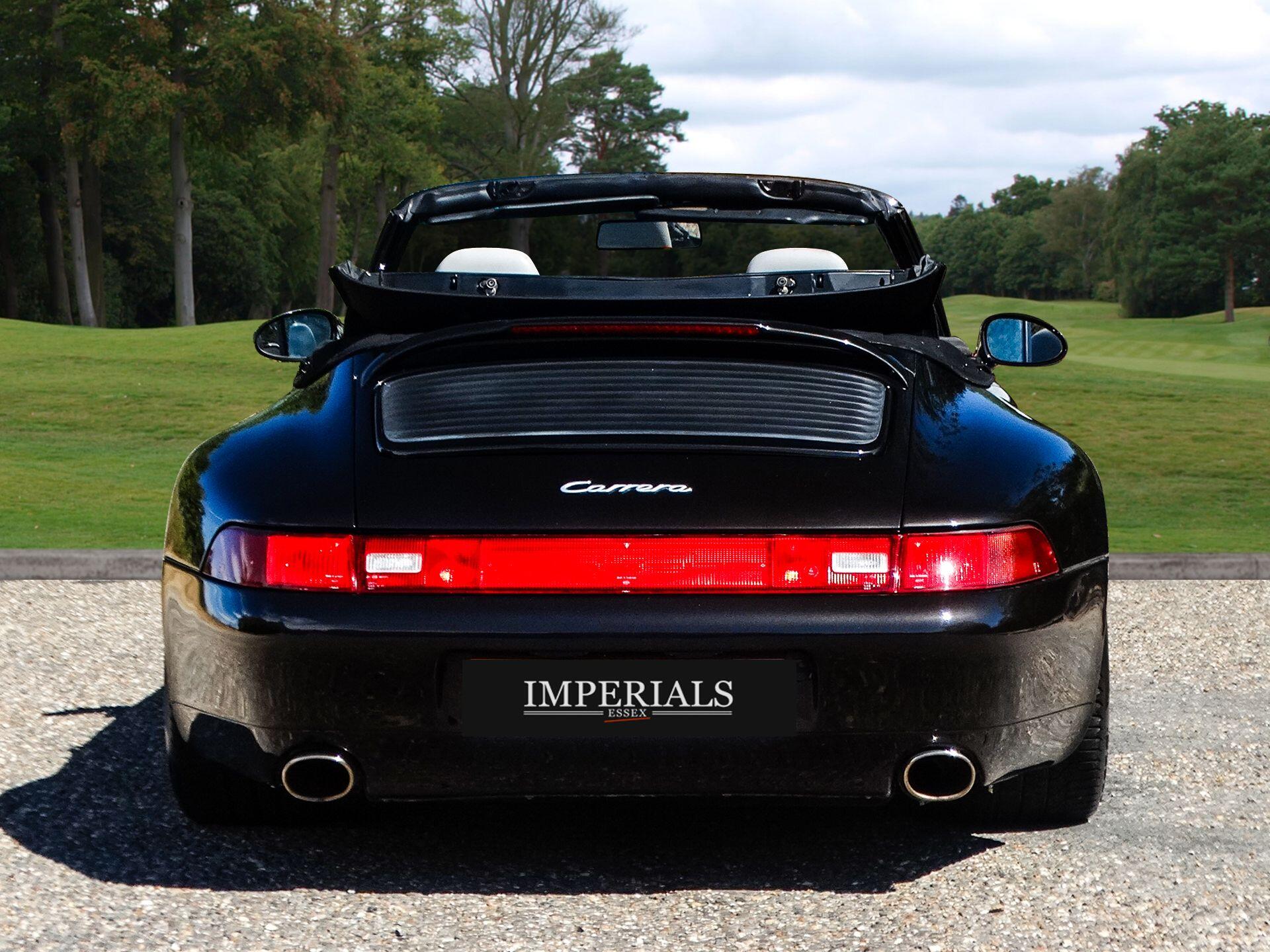 Porsche 911 view 10