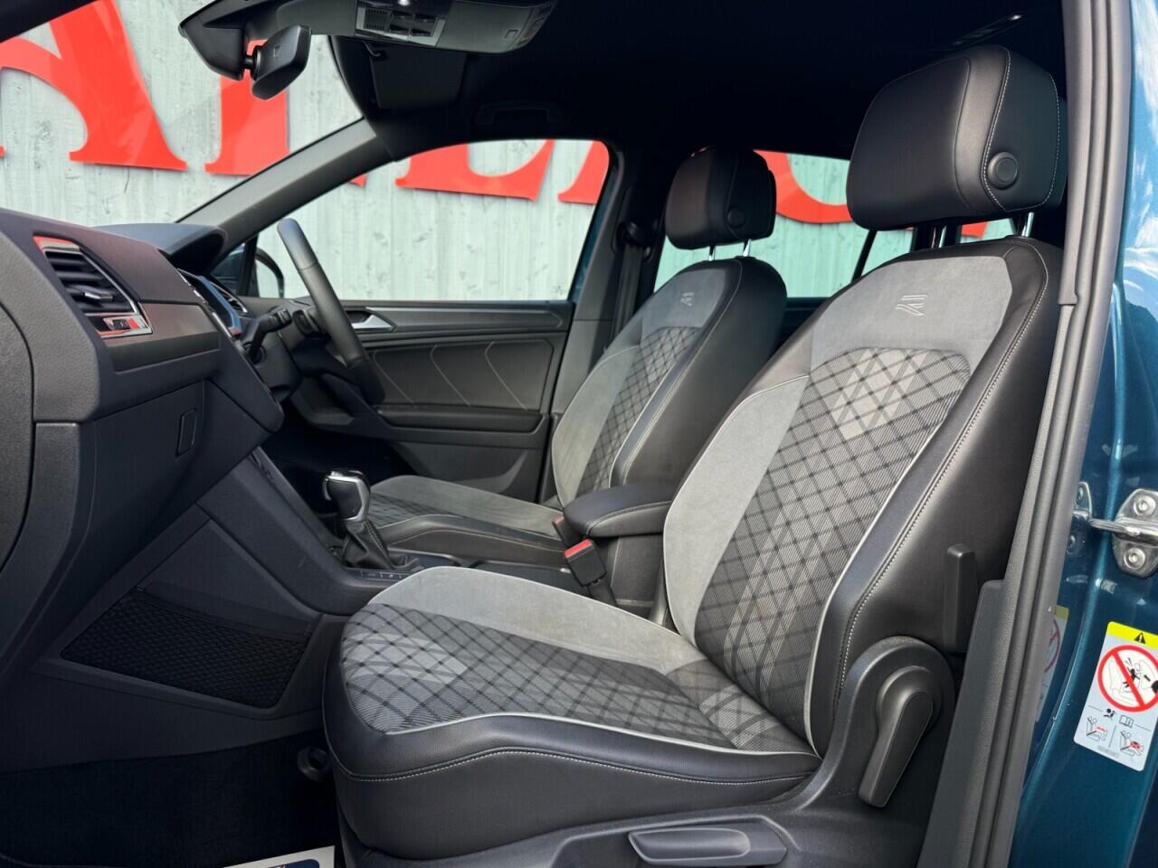 Volkswagen Tiguan view 19