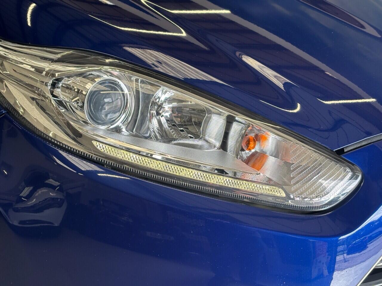 Ford Fiesta view 44