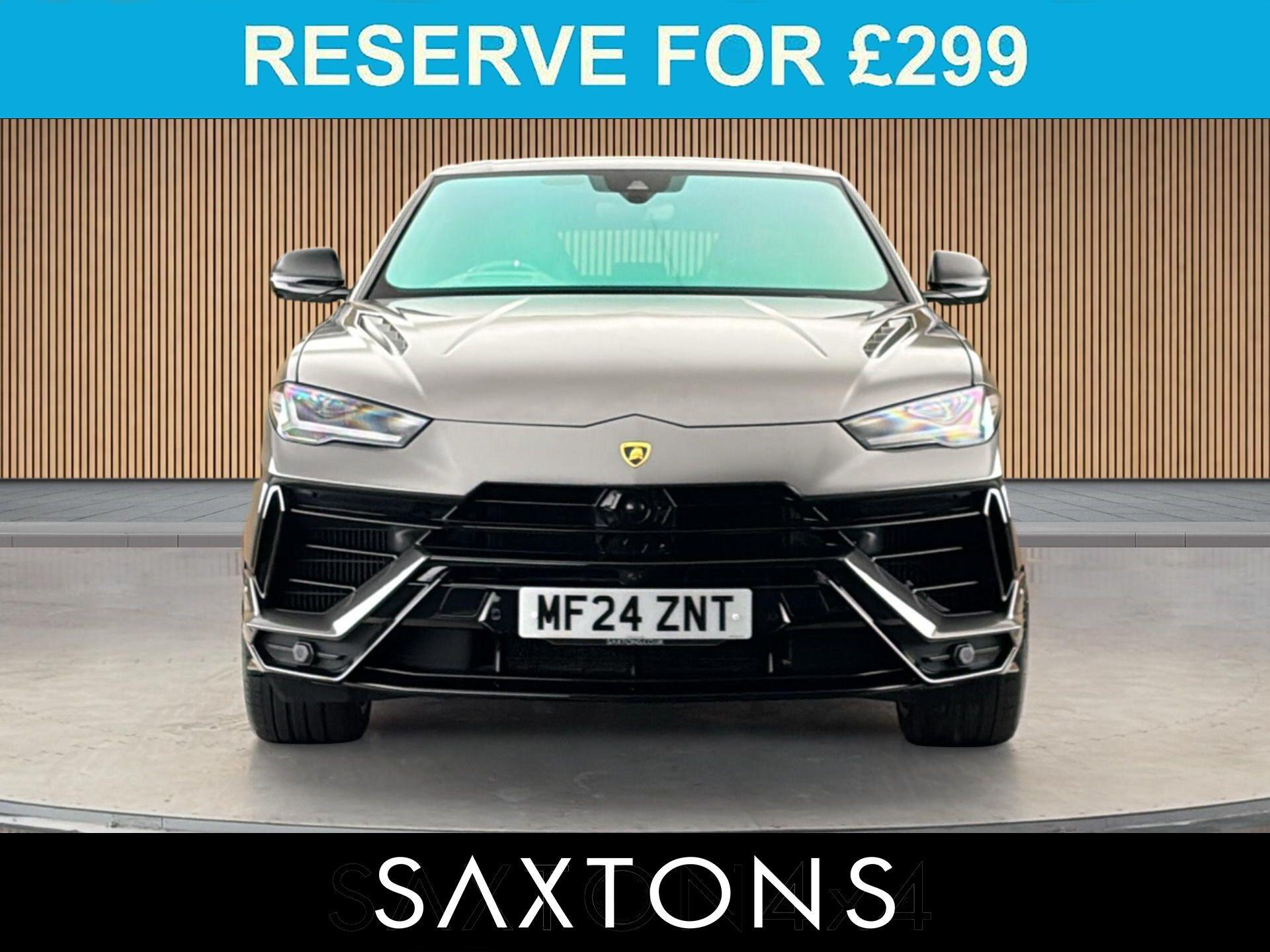 Lamborghini Urus view 3