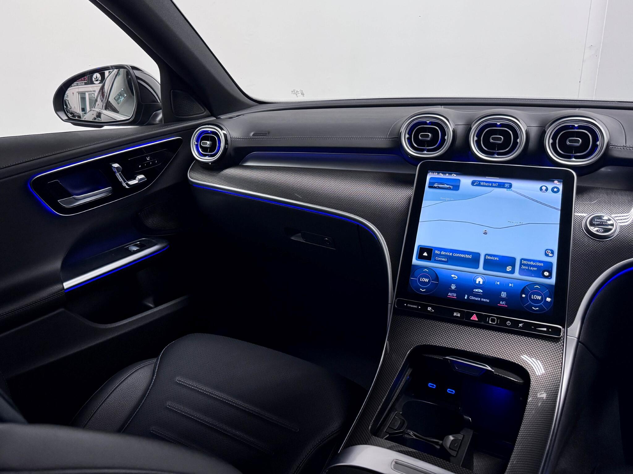 Mercedes-Benz C-Class view 14
