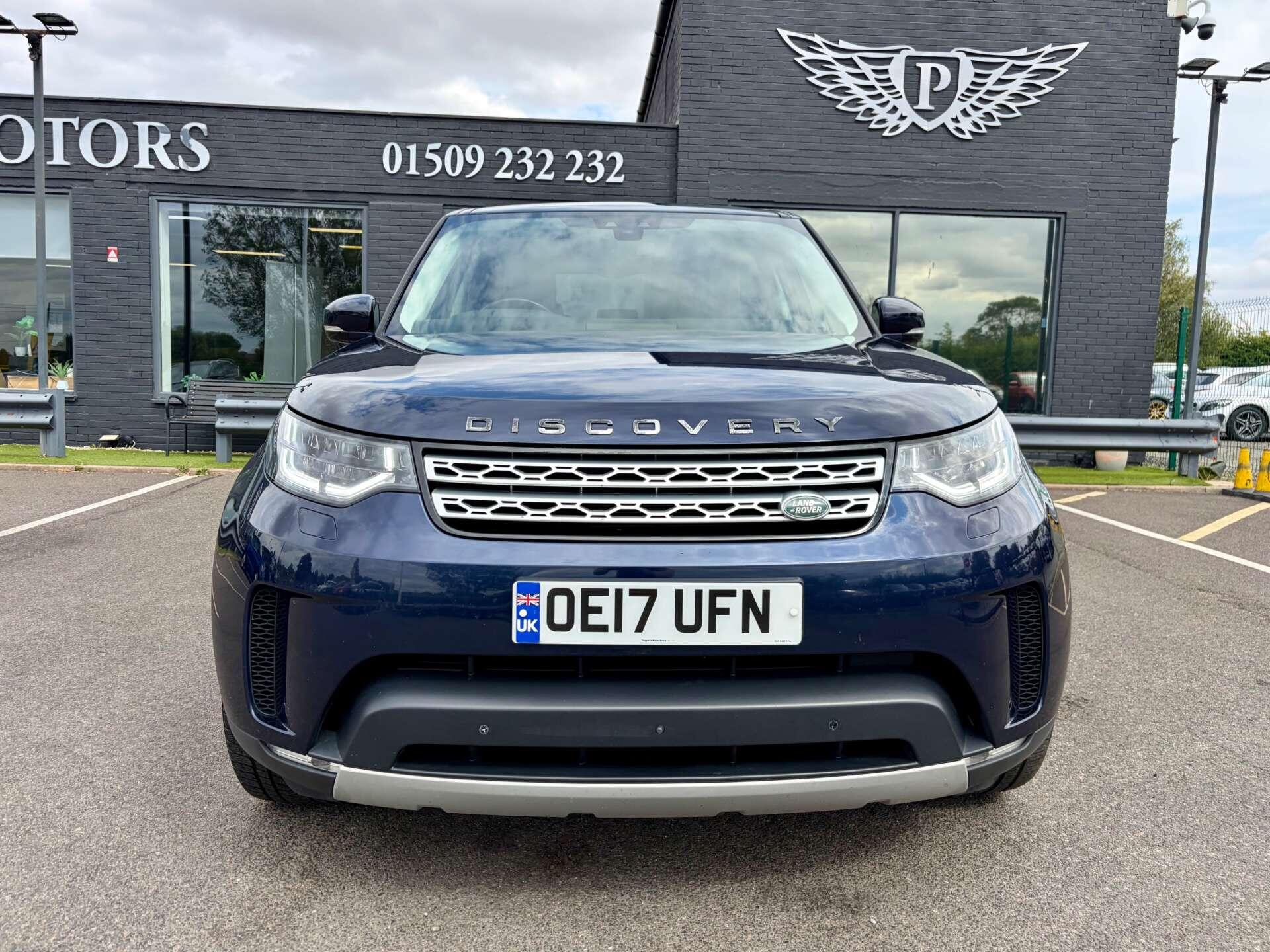 Land Rover Discovery 3 view 3