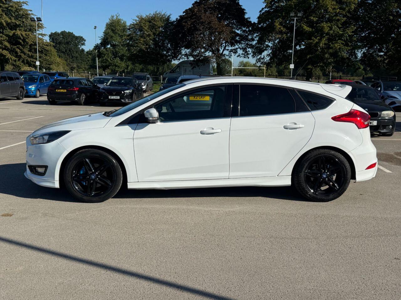 Ford Focus view 37