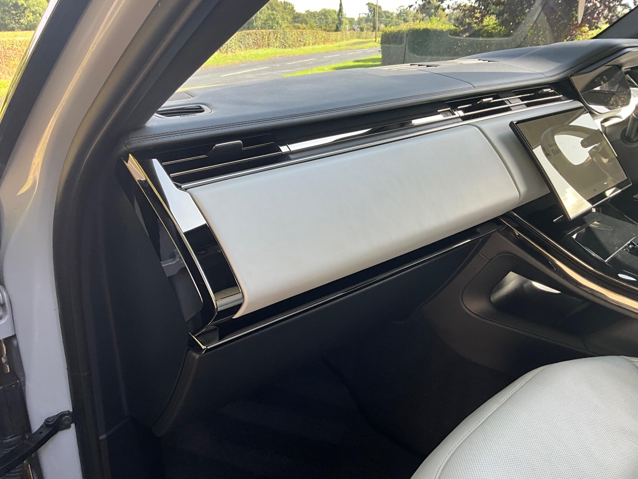 Land Rover Range Rover Sport view 44