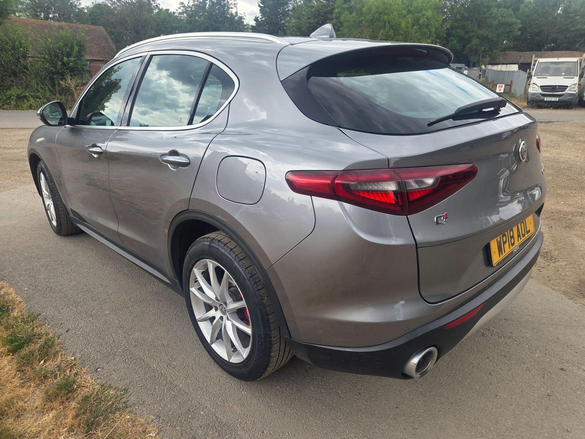 Alfa Romeo Stelvio view 5