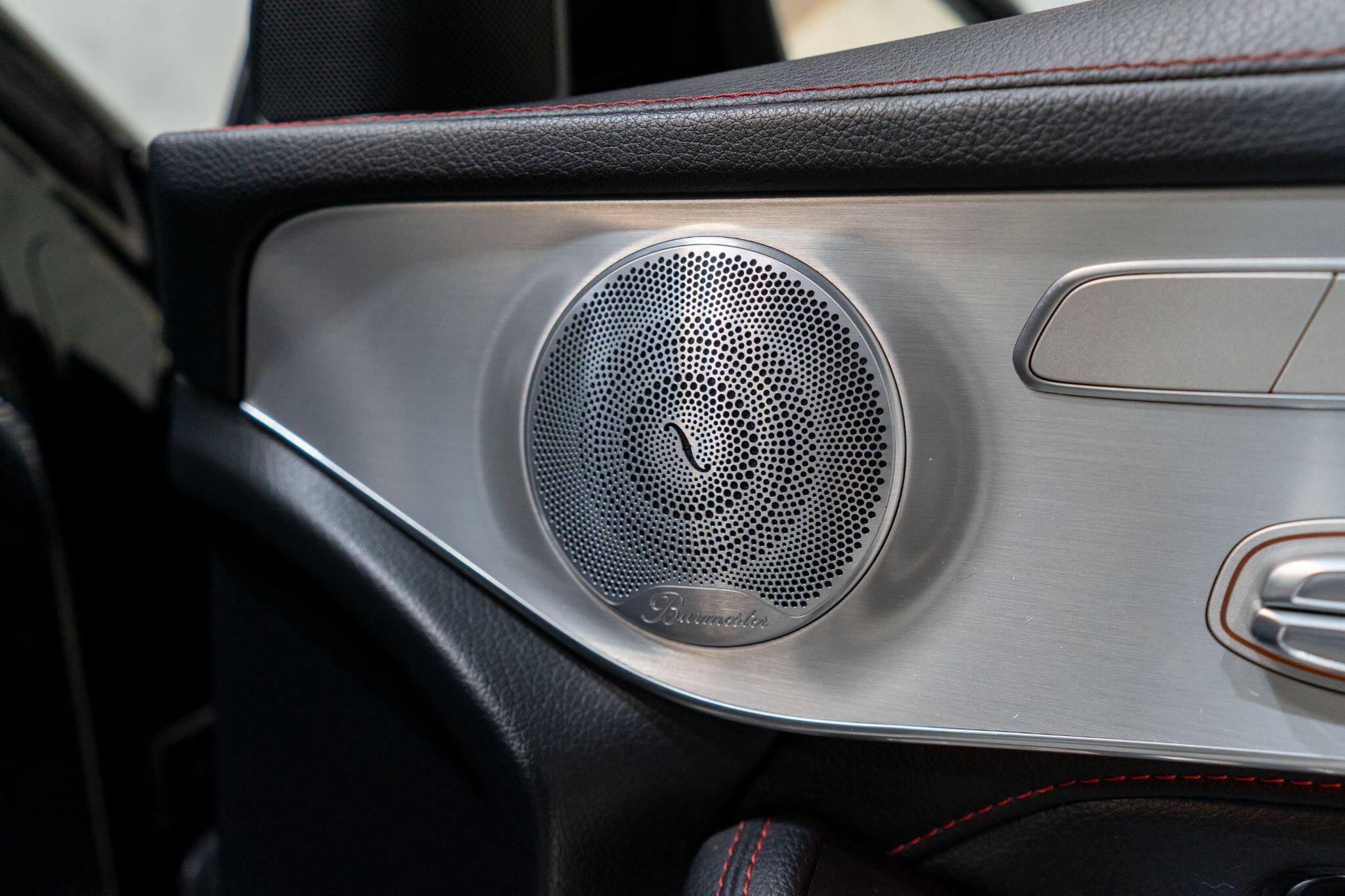 Mercedes-Benz GLC view 26