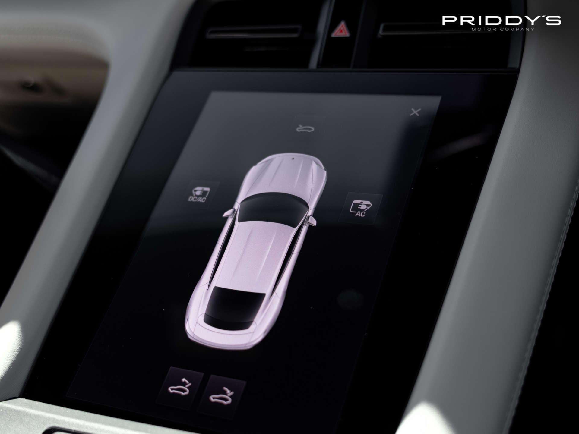 Porsche Taycan view 85