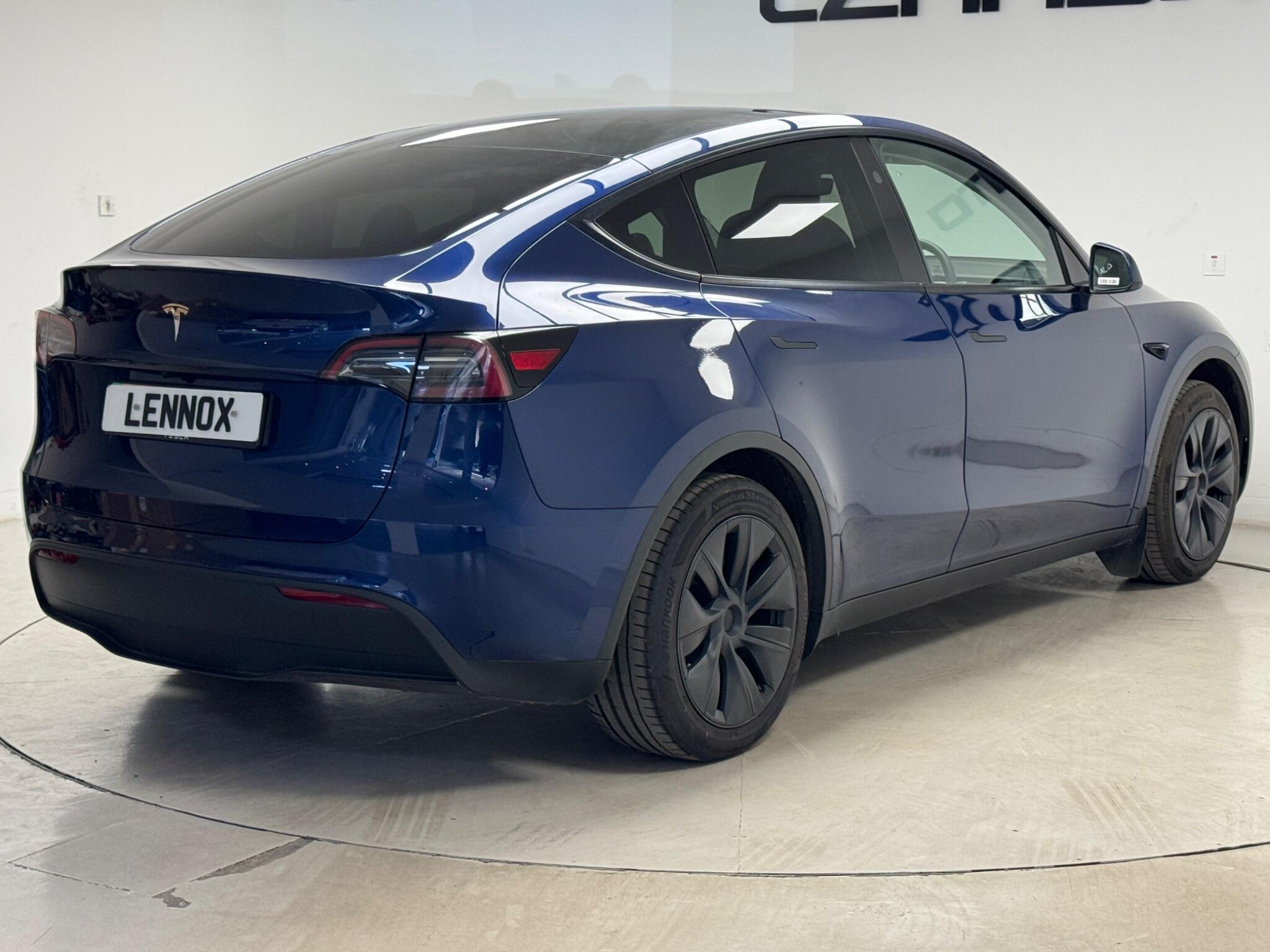Tesla Model Y view 5