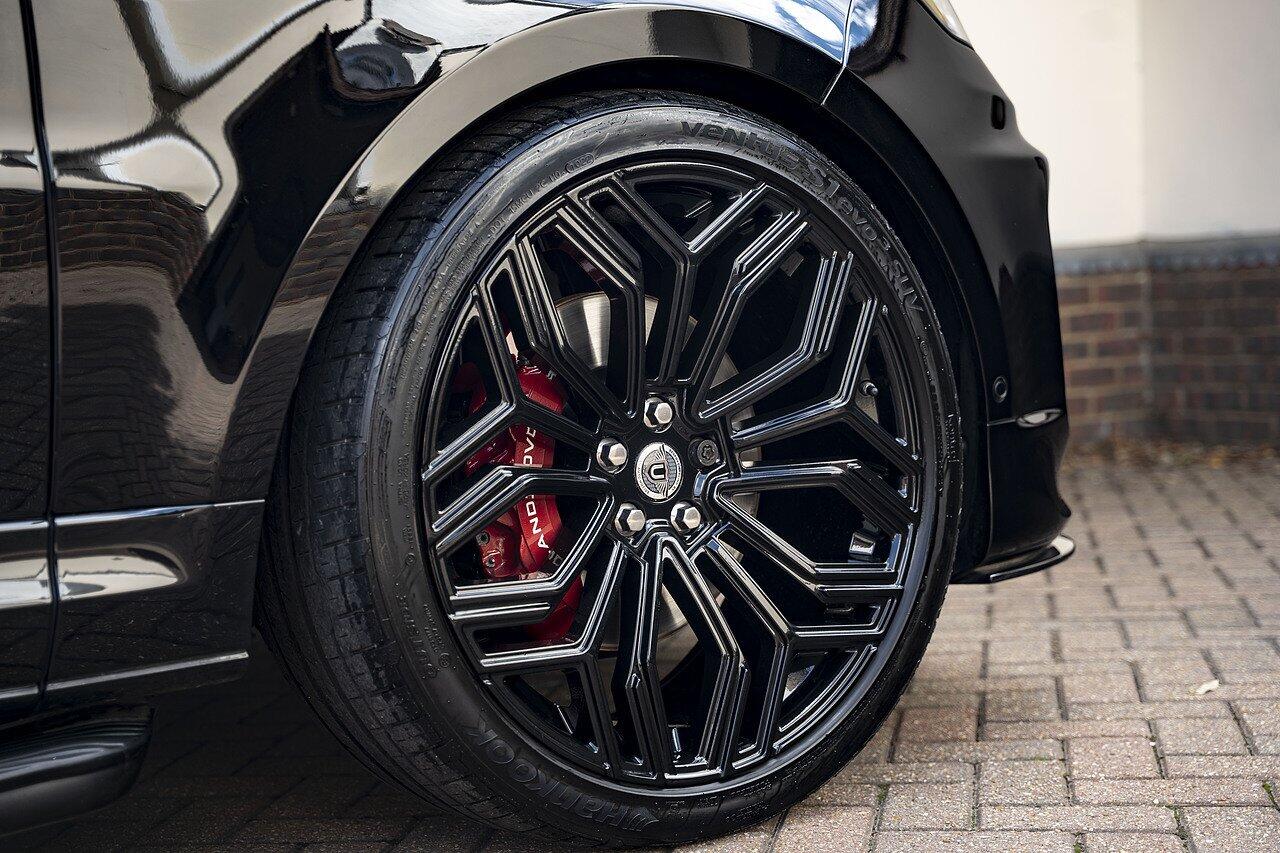 Land Rover Range Rover Sport view 26