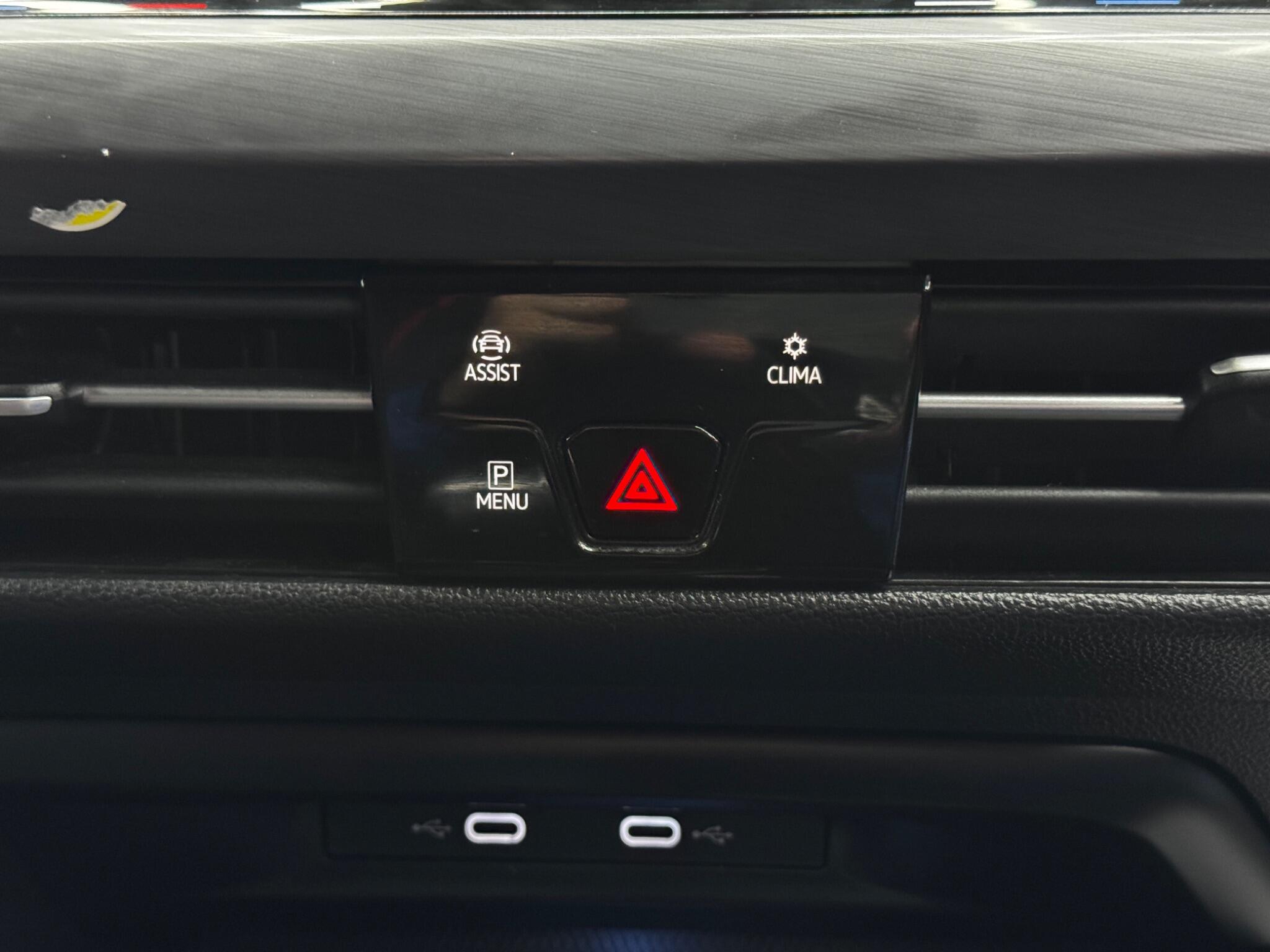 Volkswagen Golf view 29