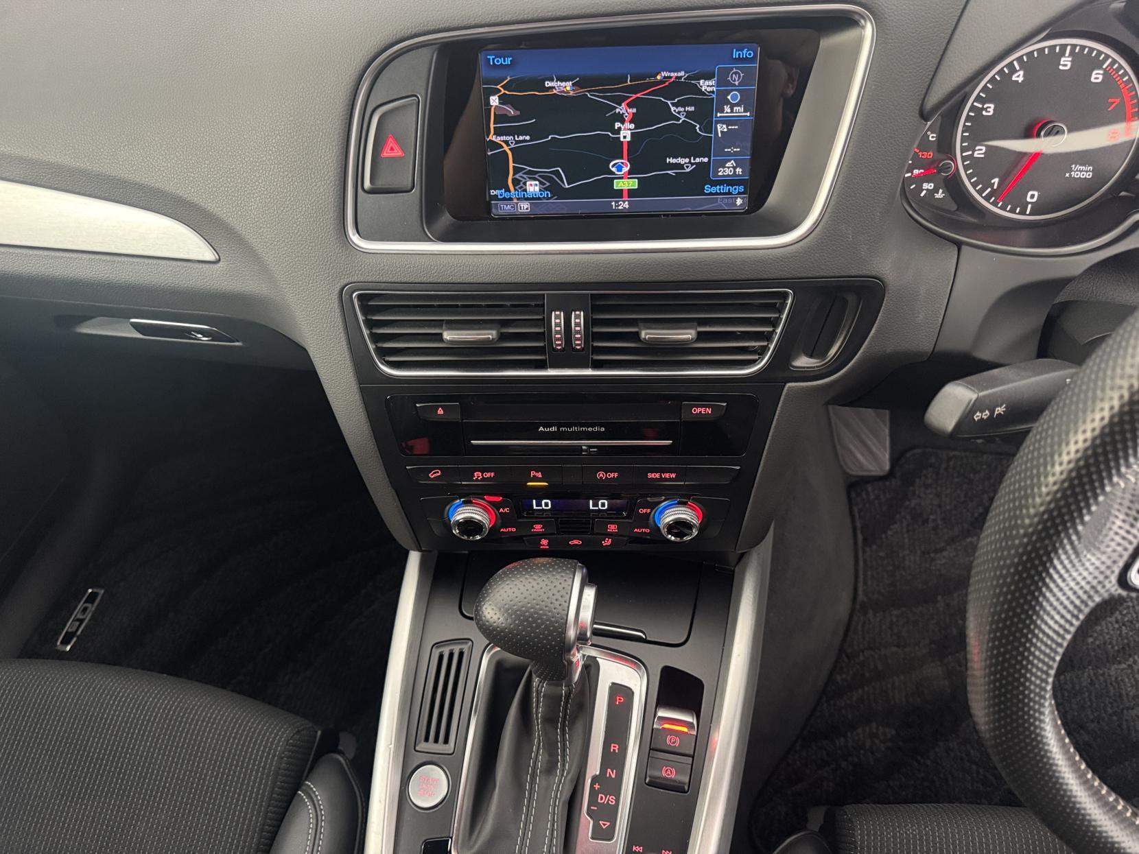 Audi Q5 view 43
