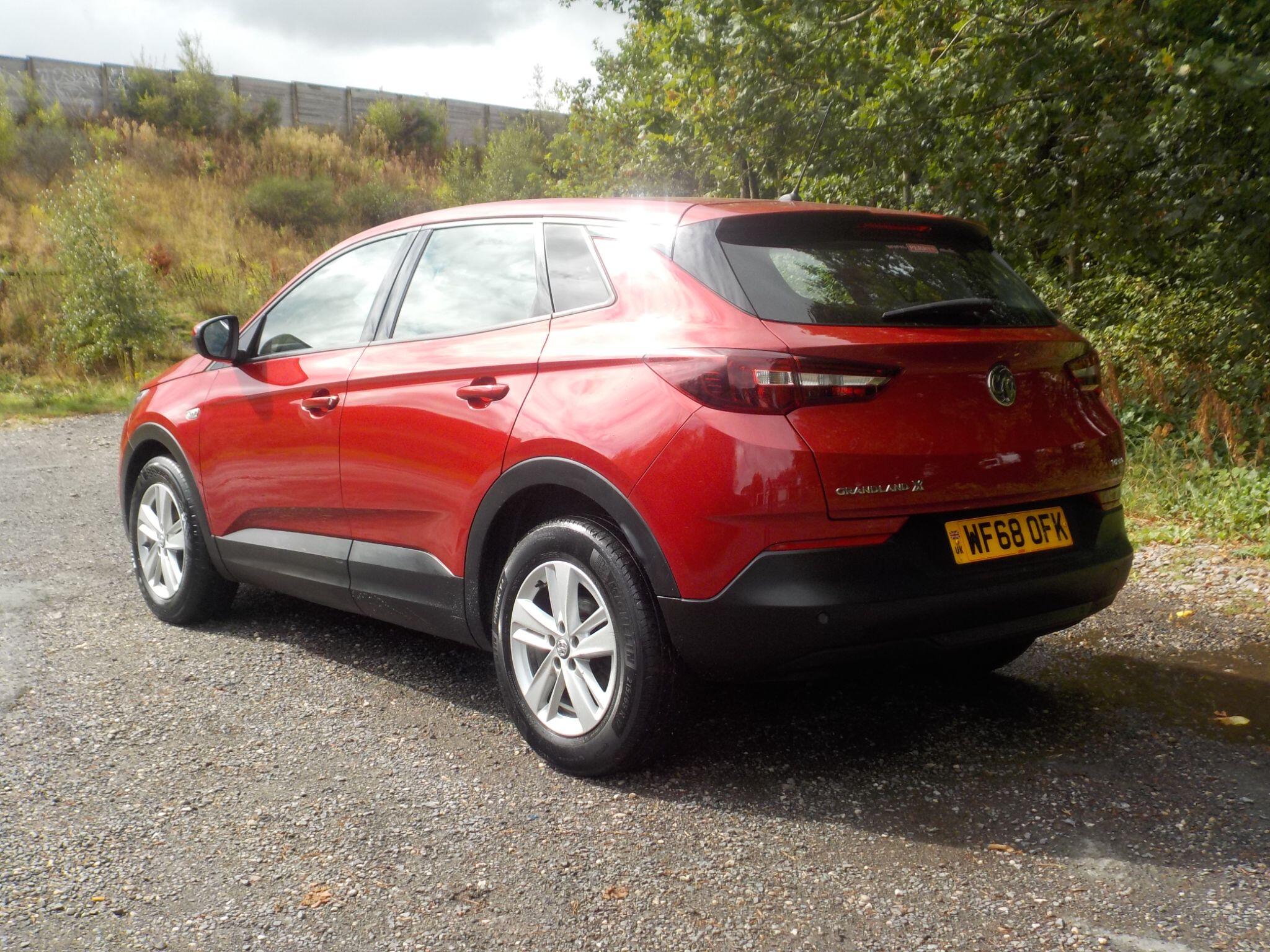Vauxhall Grandland X 1.2 Turbo SE Euro 6 (s/s) 5dr