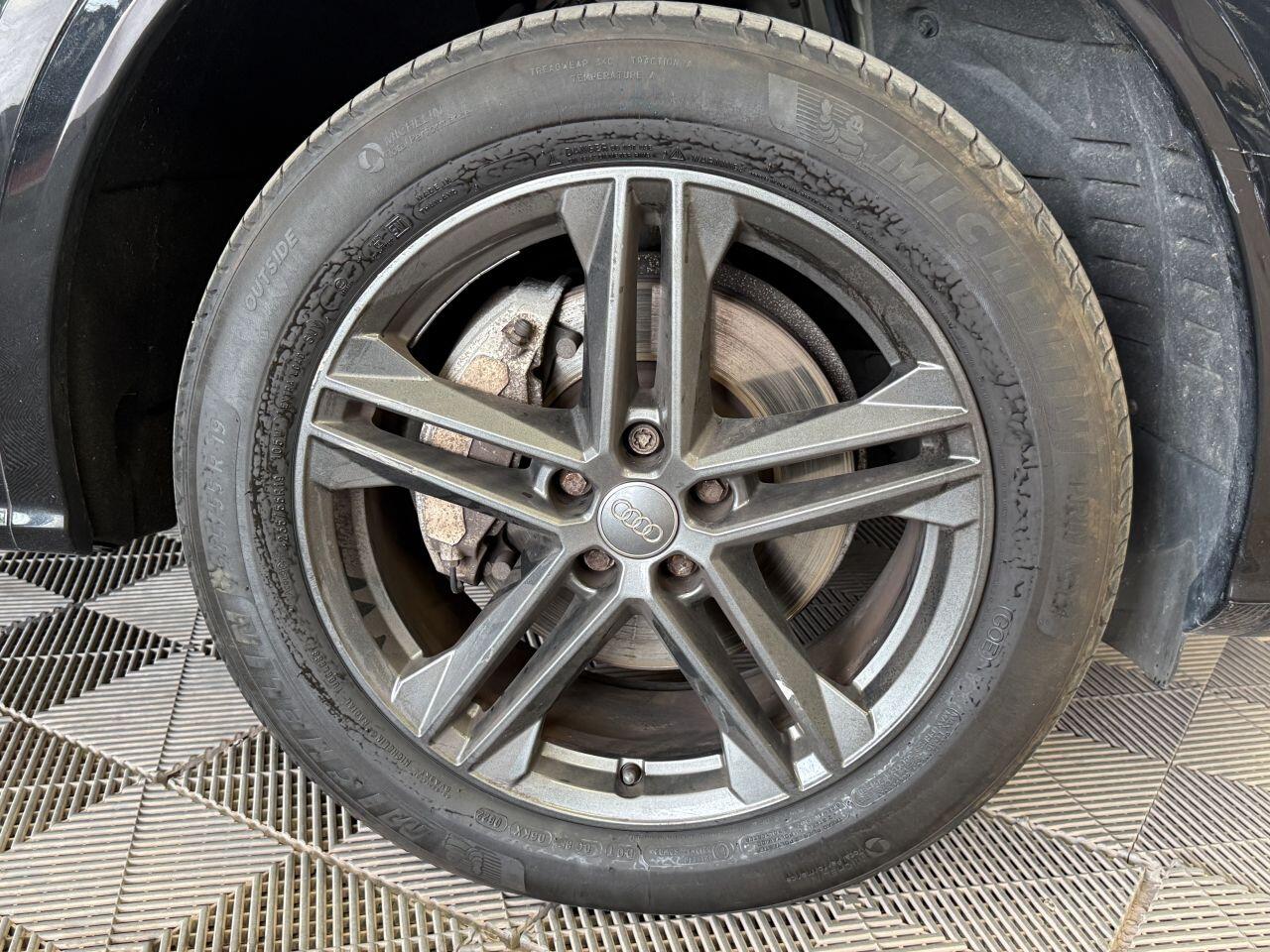 Audi Q5 view 19