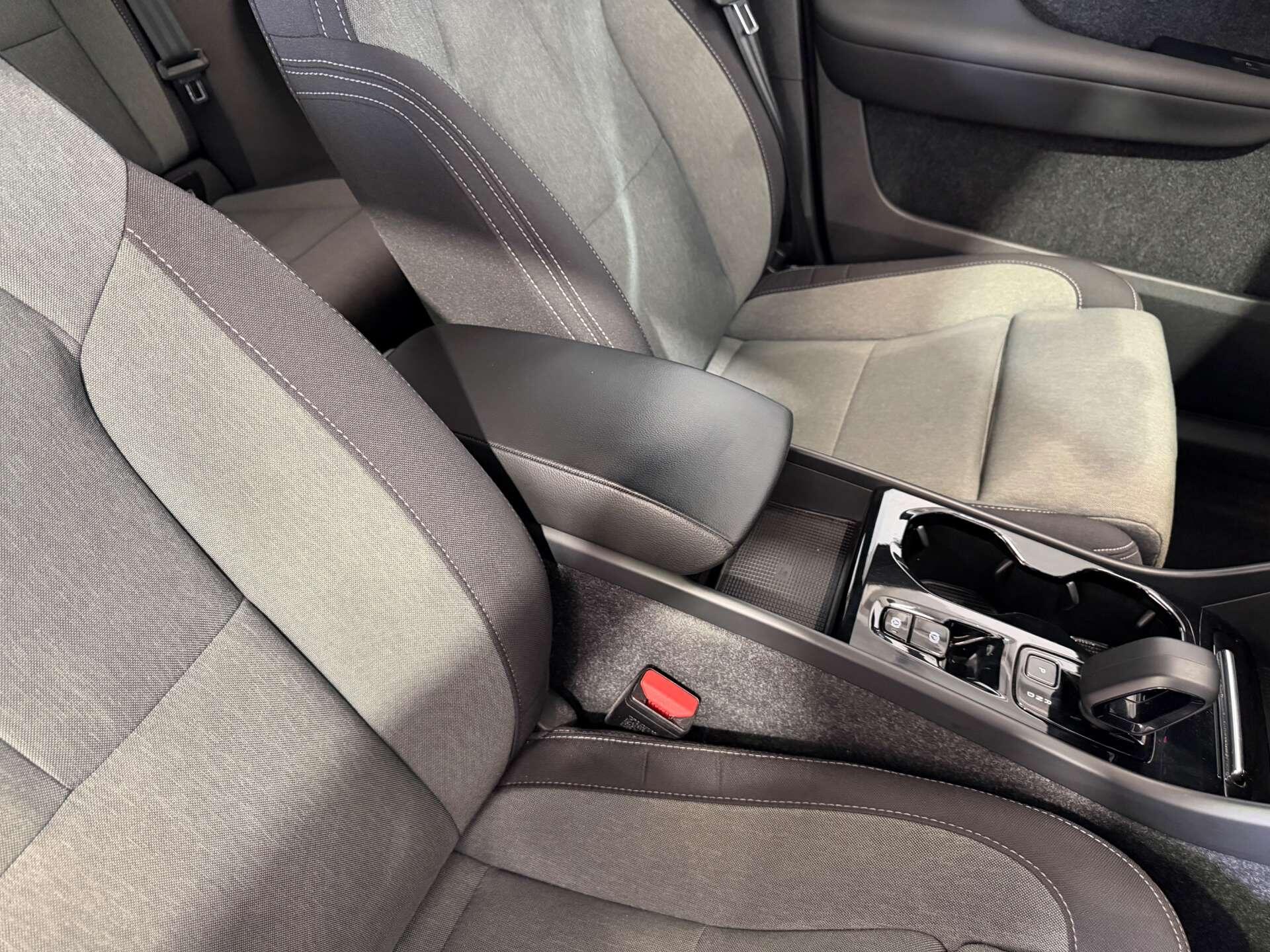 Volvo XC40 view 47