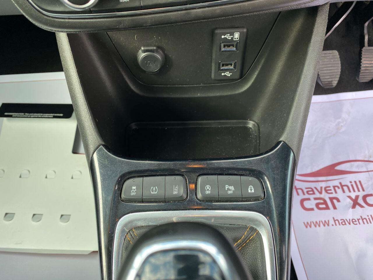 Vauxhall Crossland X view 24