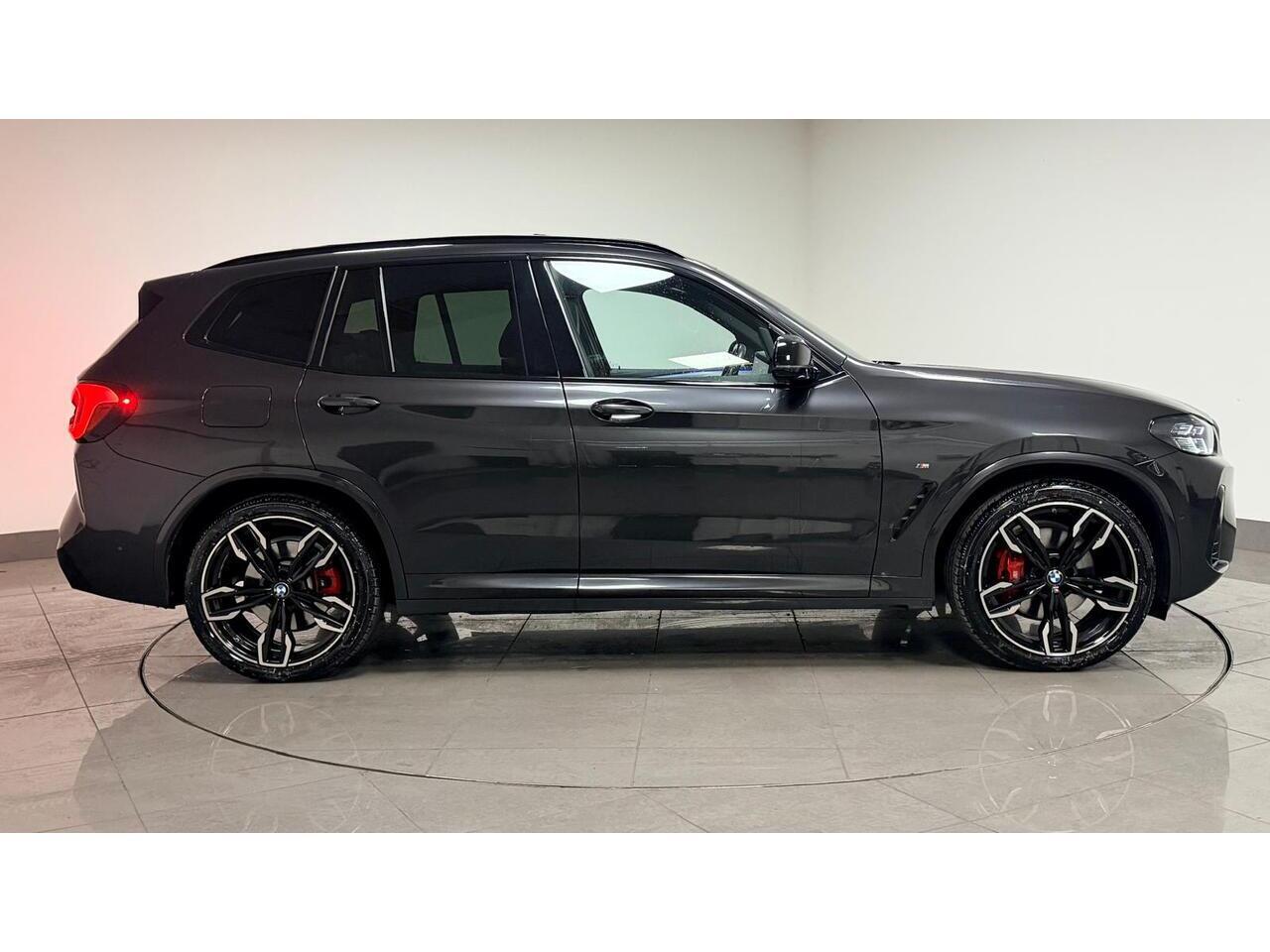 BMW X3 view 10