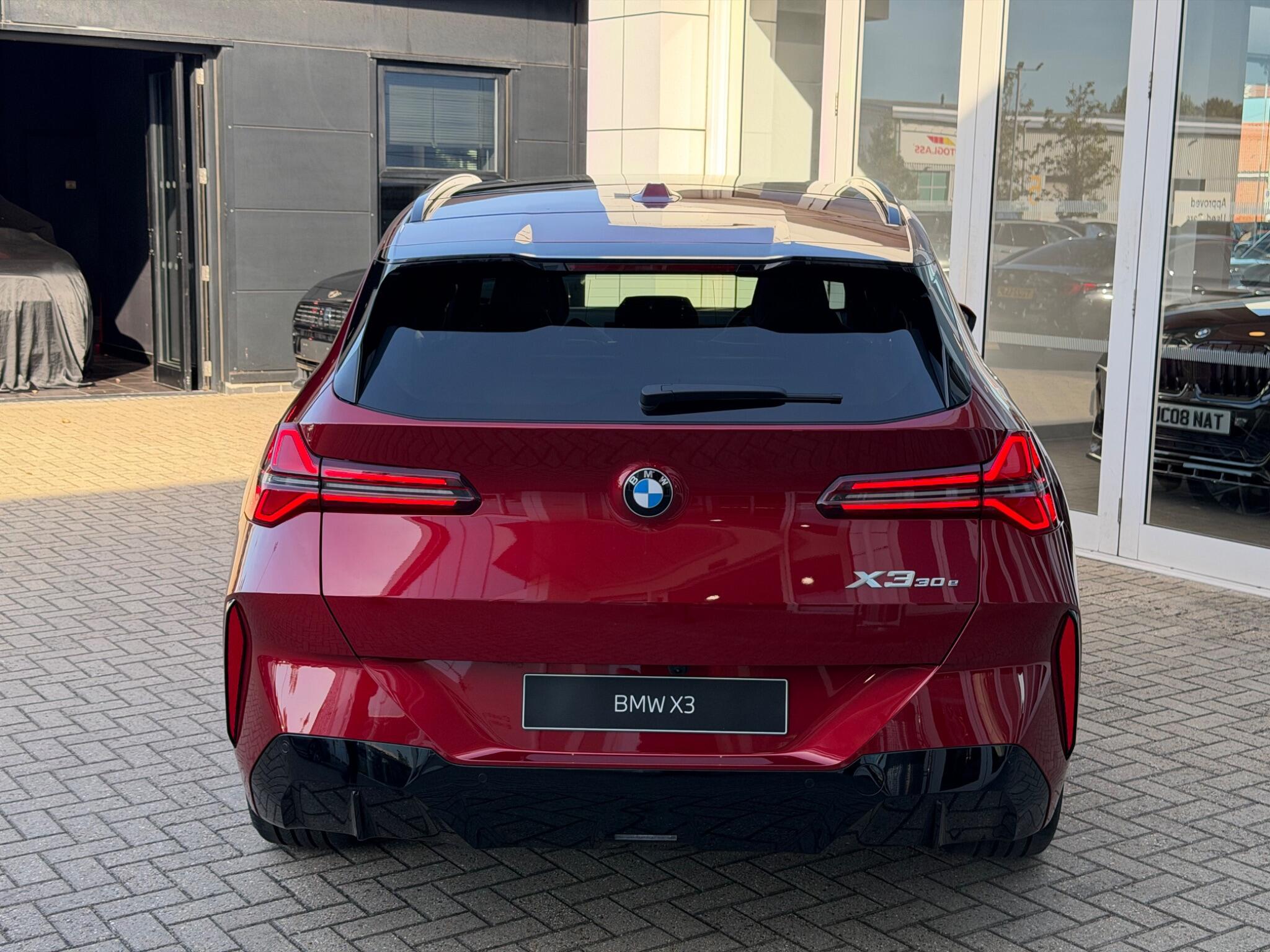 BMW X3 view 4