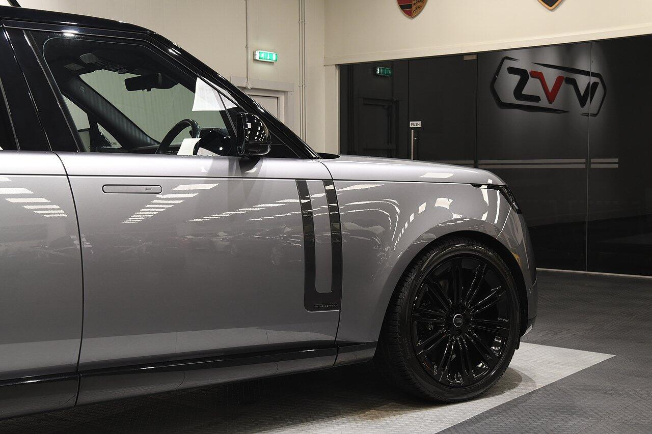 Land Rover Range Rover view 34