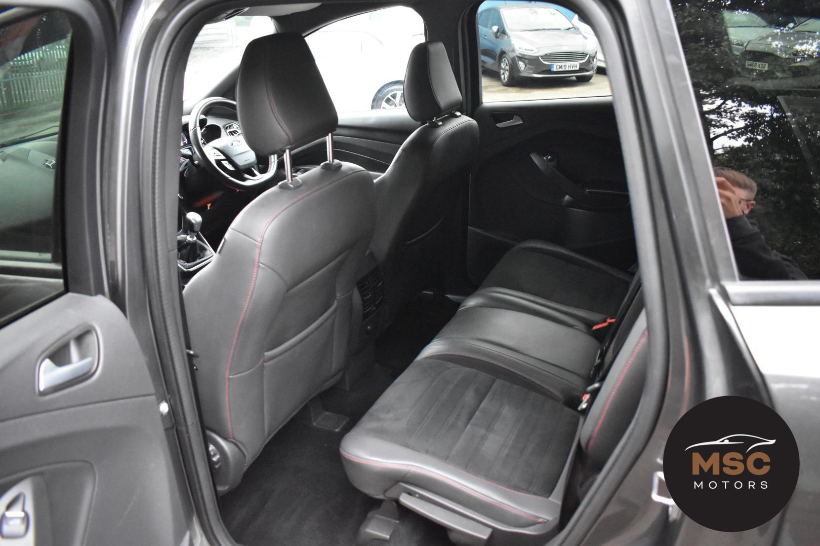 Ford Kuga view 38