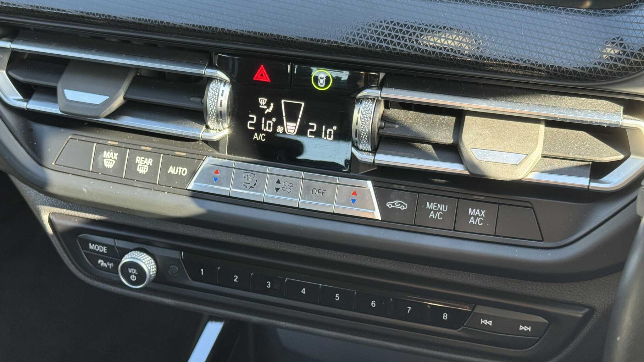 BMW 1 Series view 17