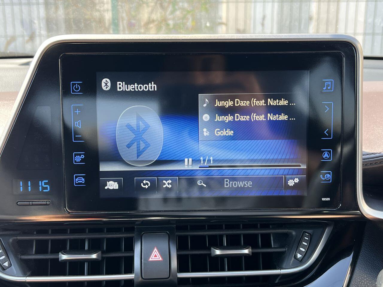 Toyota C-HR view 43