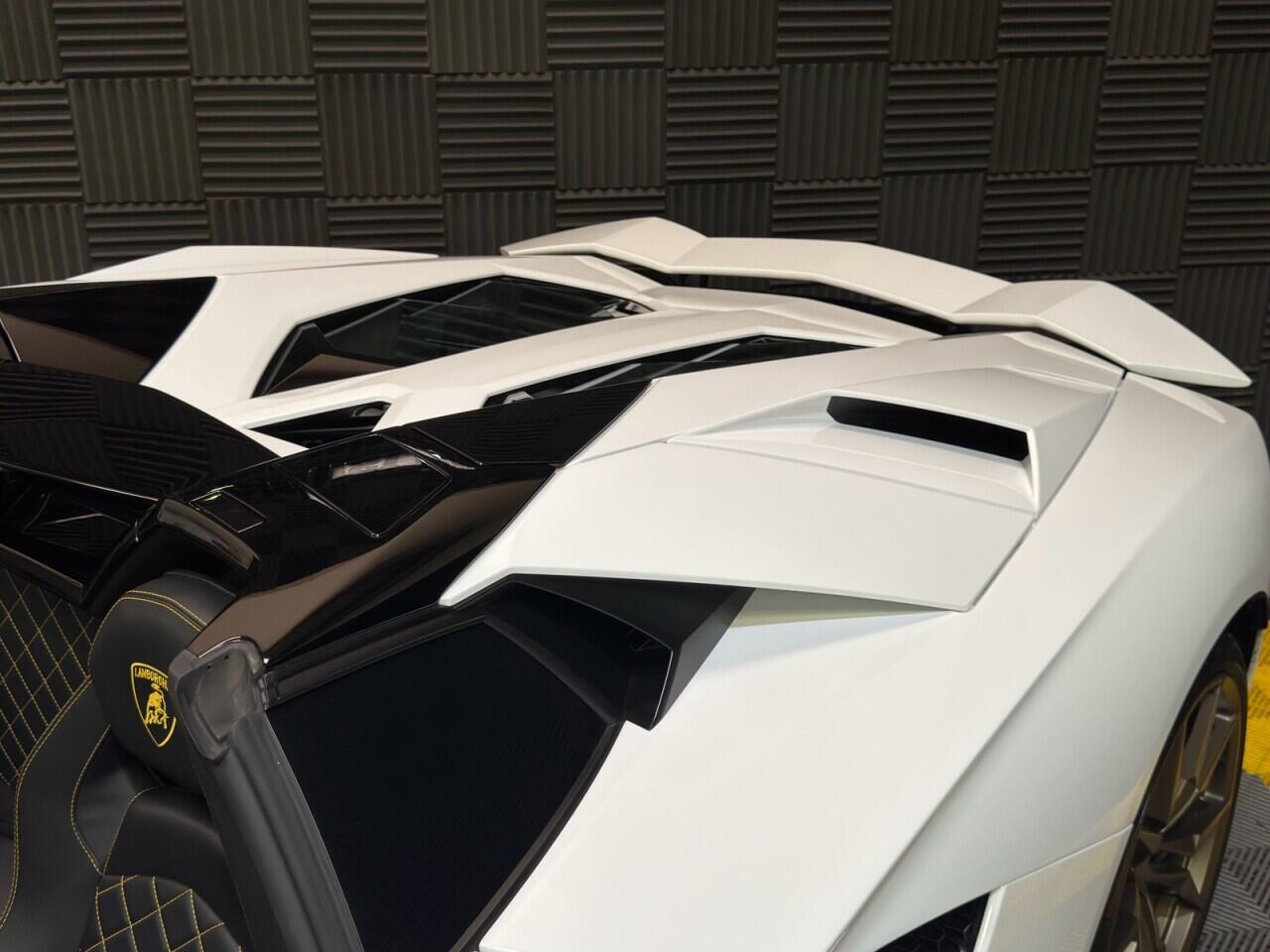 Lamborghini Aventador view 21