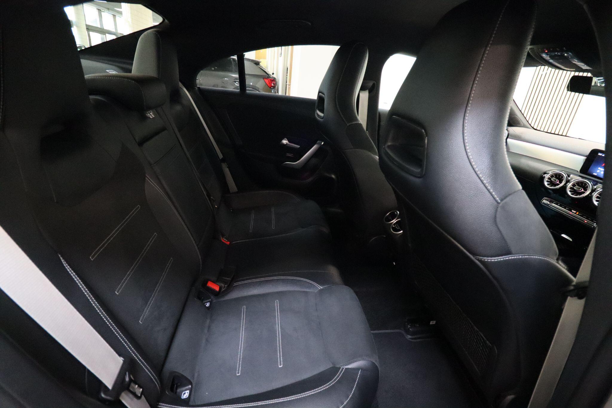Mercedes-Benz Cla view 15