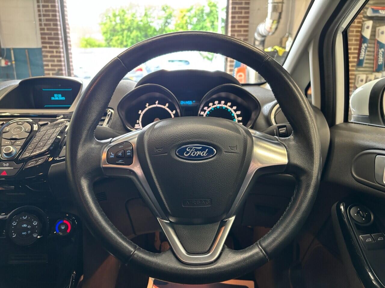 Ford Fiesta view 16
