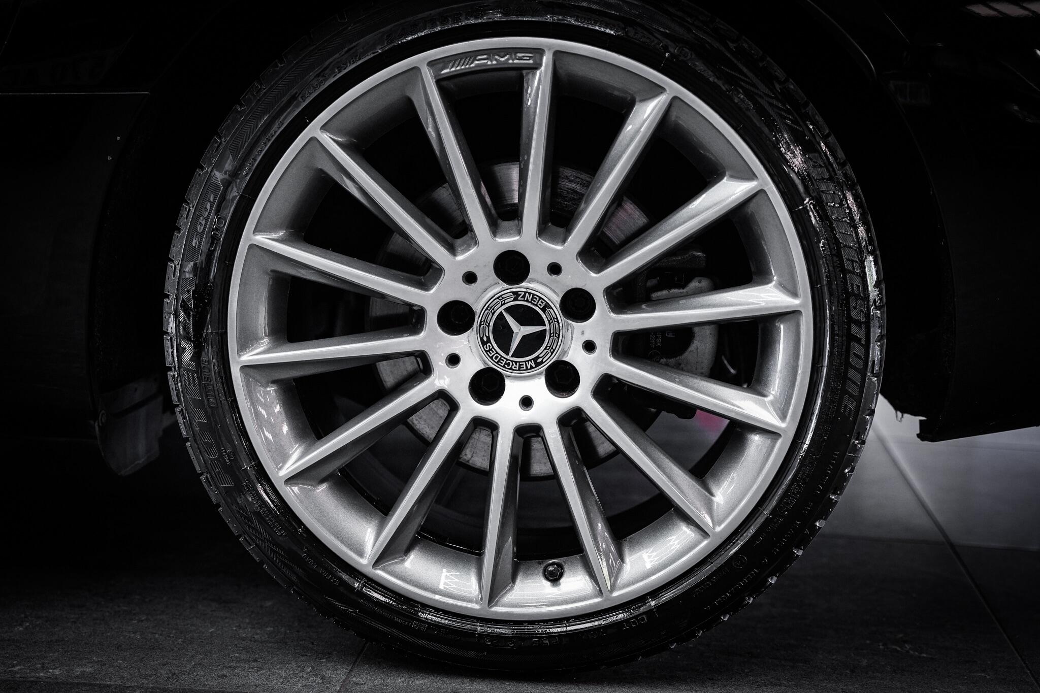 Mercedes-Benz SLC view 27