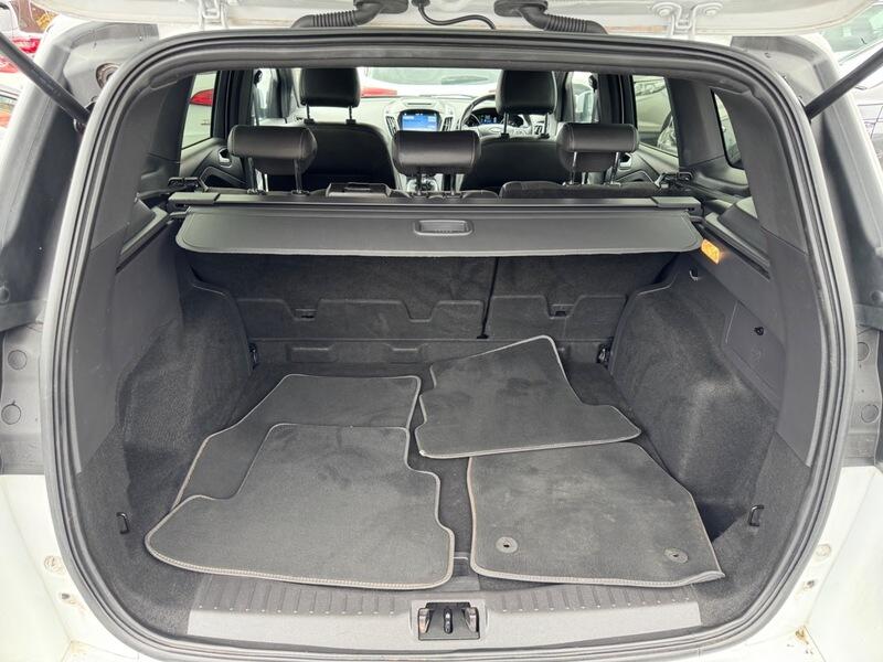 Ford Kuga view 14