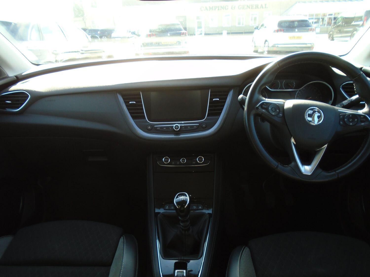 Vauxhall Grandland X view 11