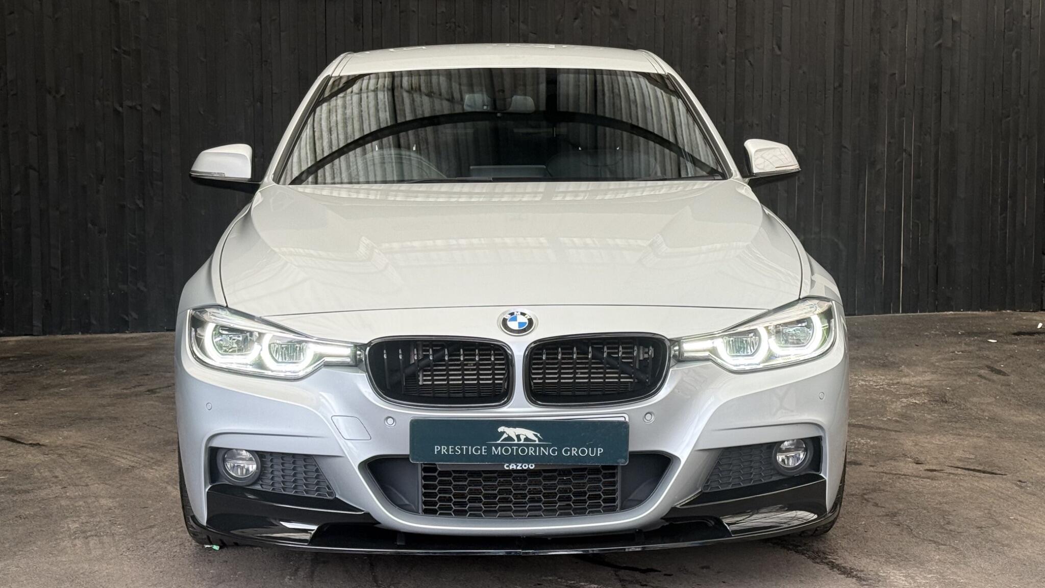 BMW 3 Series view 5