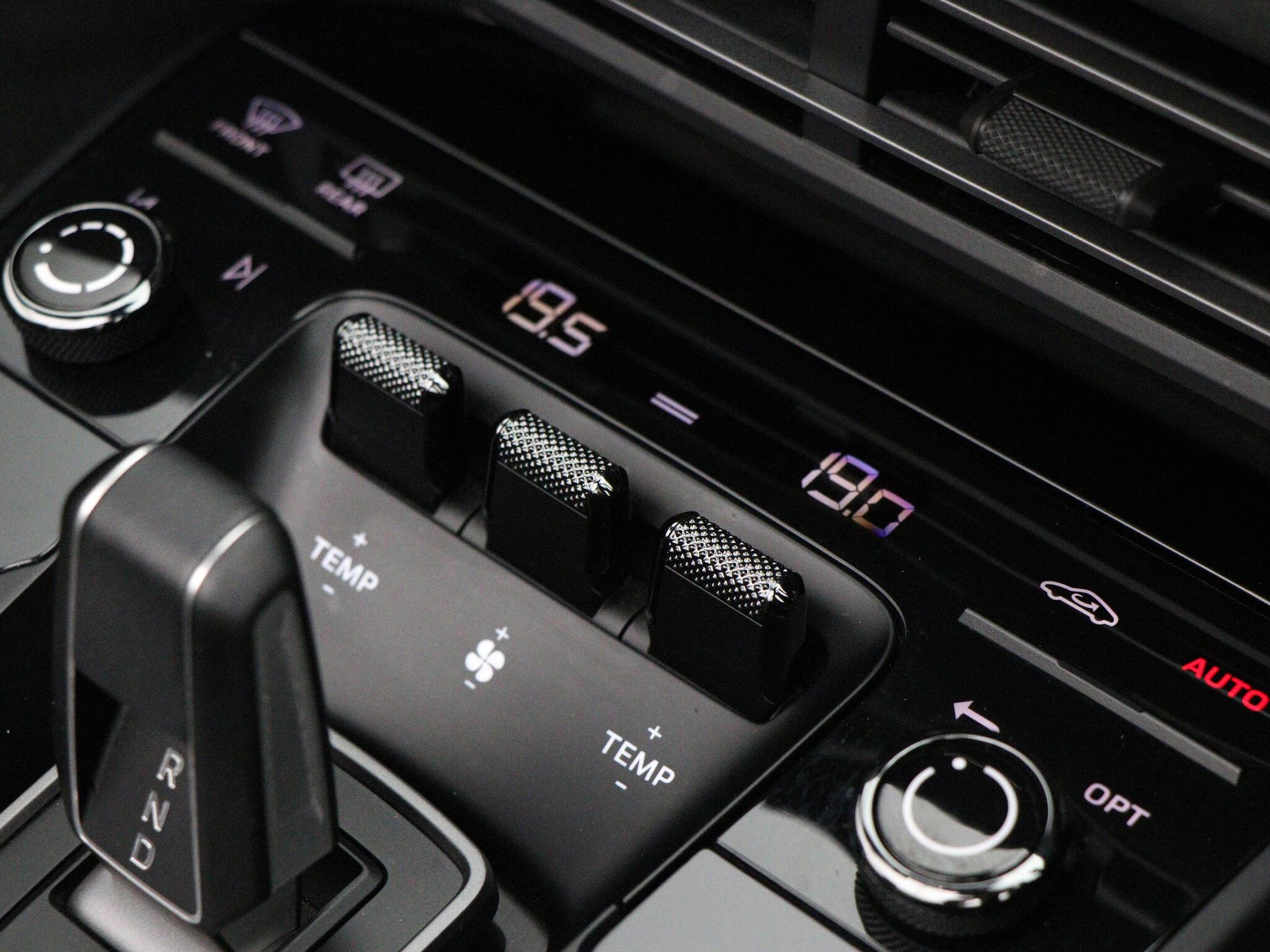 Porsche 911 view 50