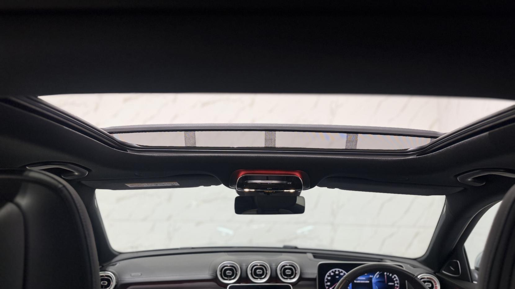 Mercedes-Benz C-Class view 28