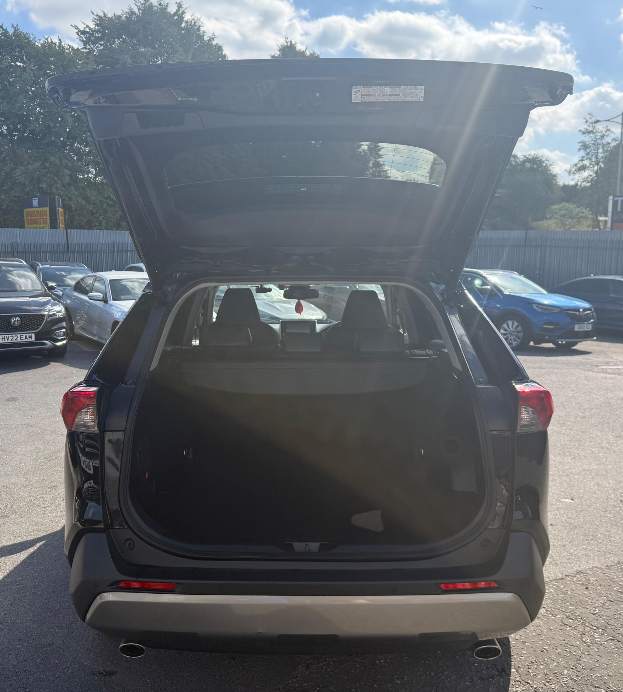 Toyota Rav4 view 19