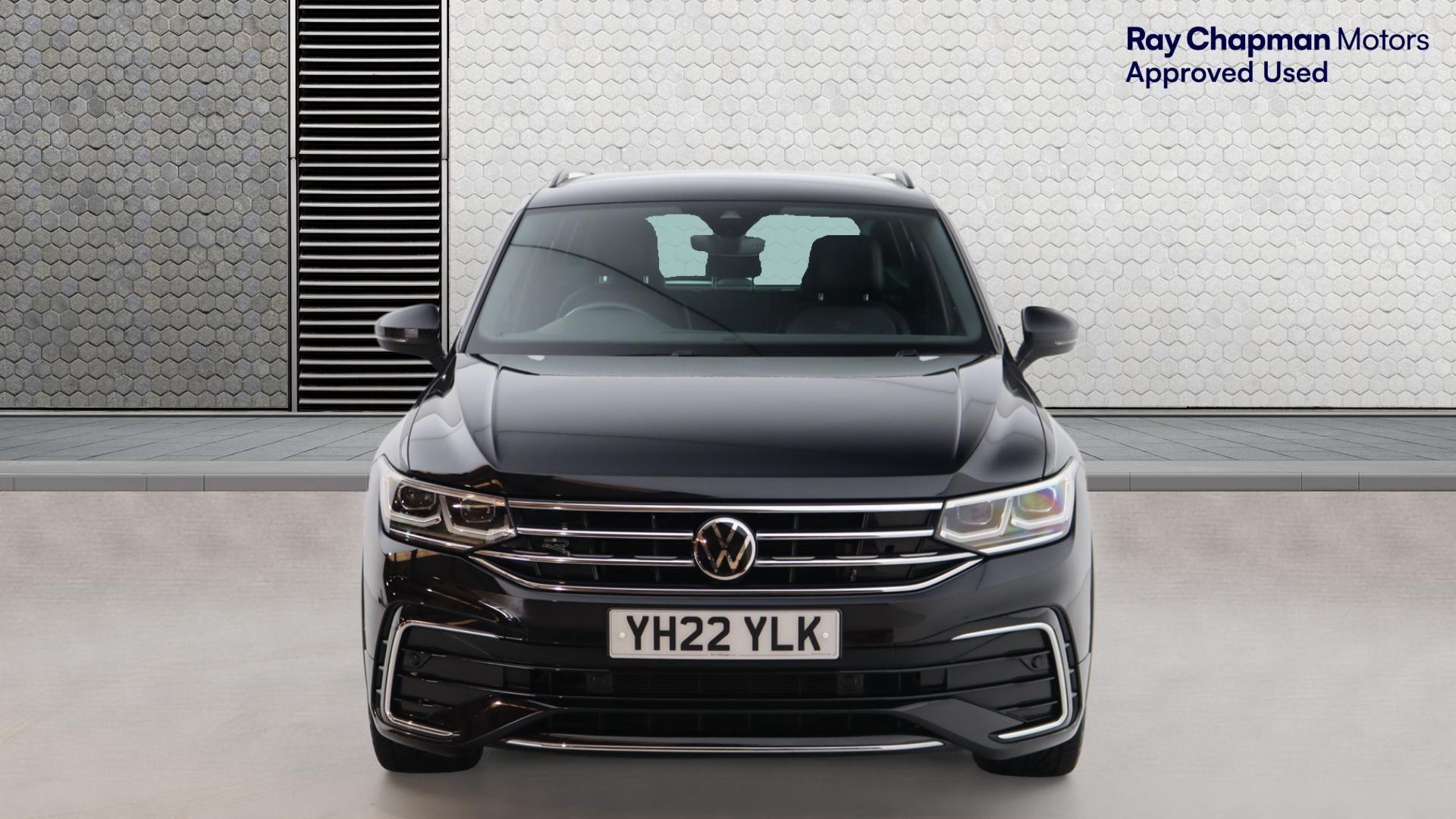 Volkswagen Tiguan view 8