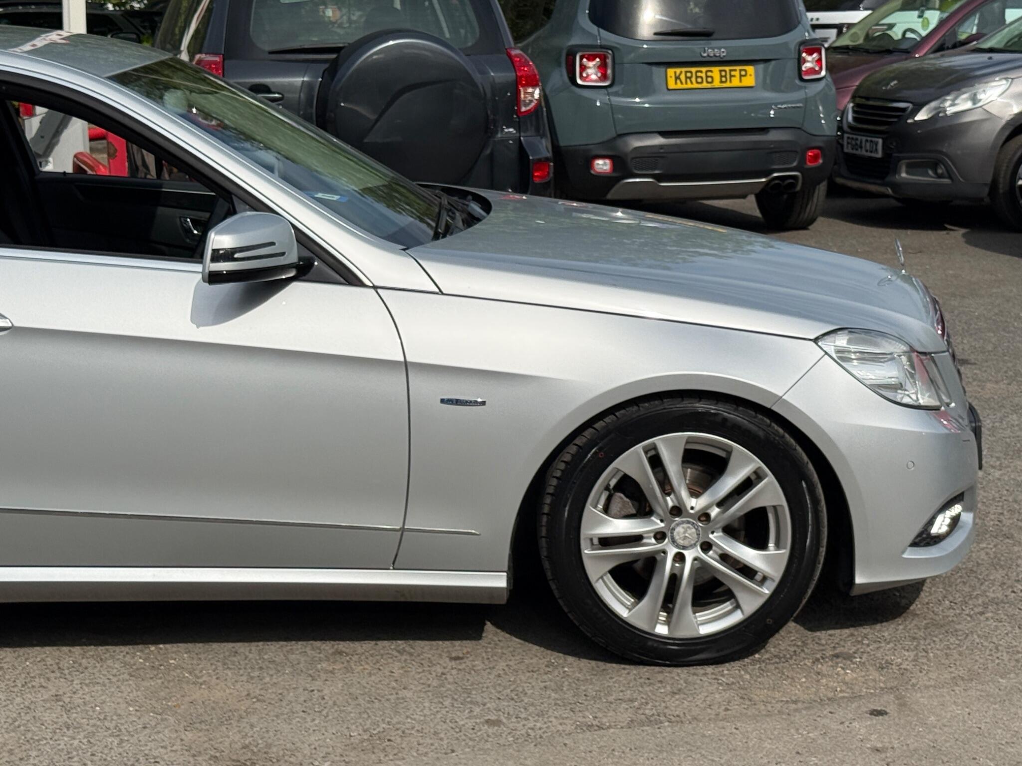 Mercedes-Benz E Class - Image 21