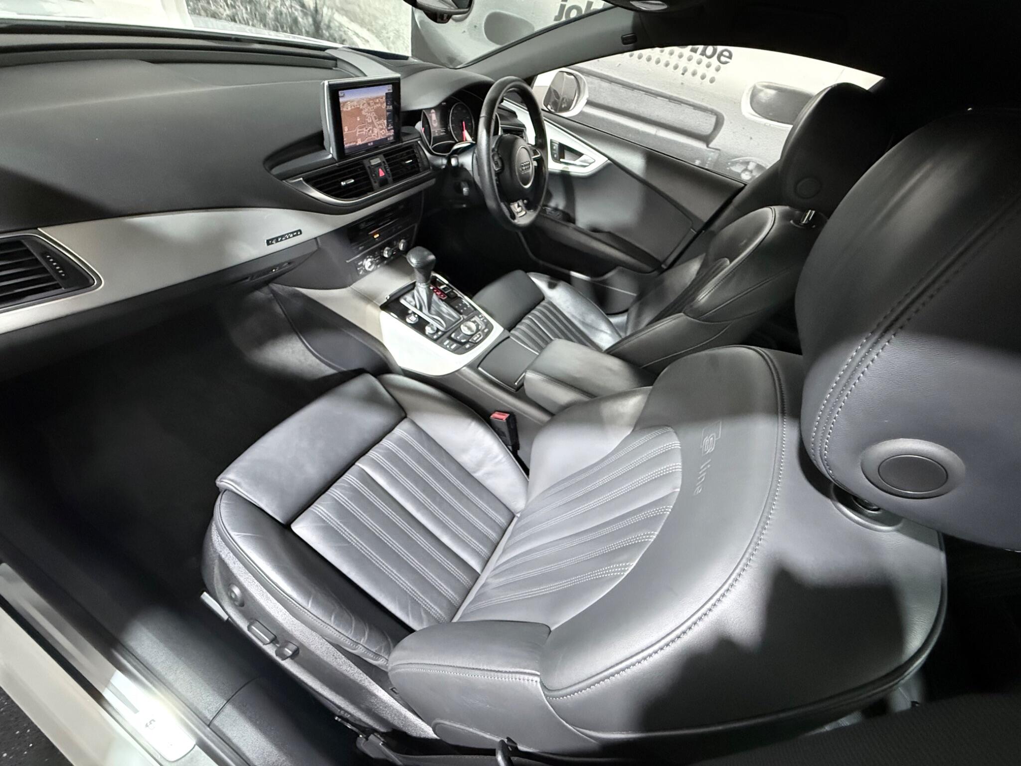 Audi A7 view 2