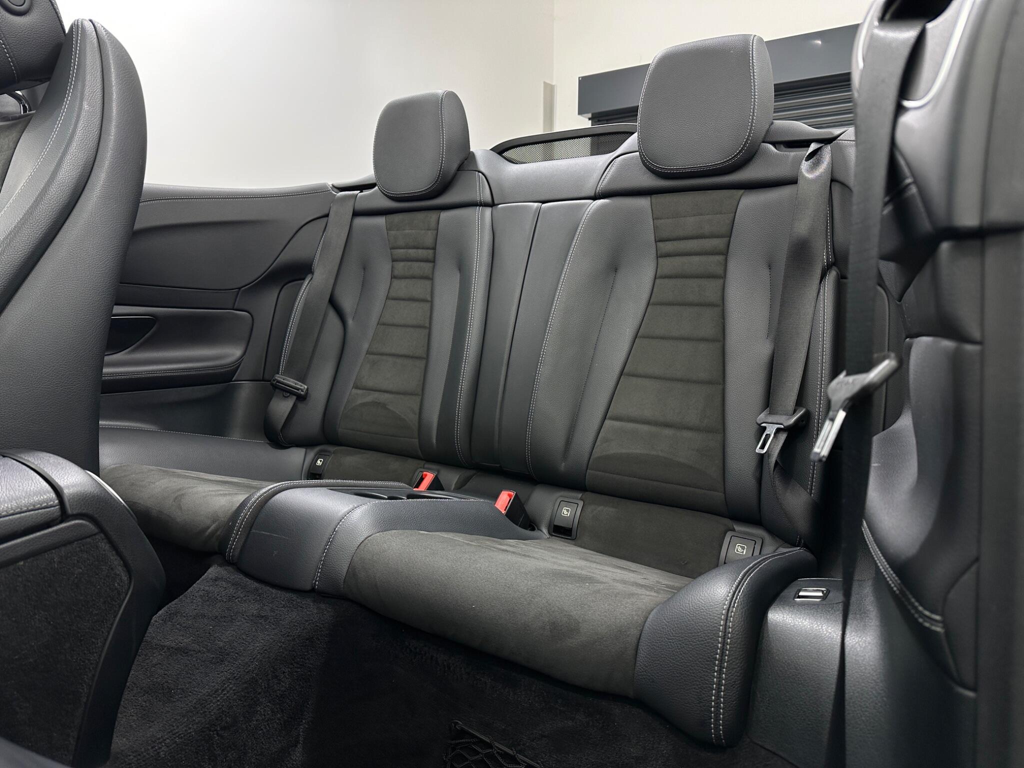 Mercedes-Benz E-Class view 41