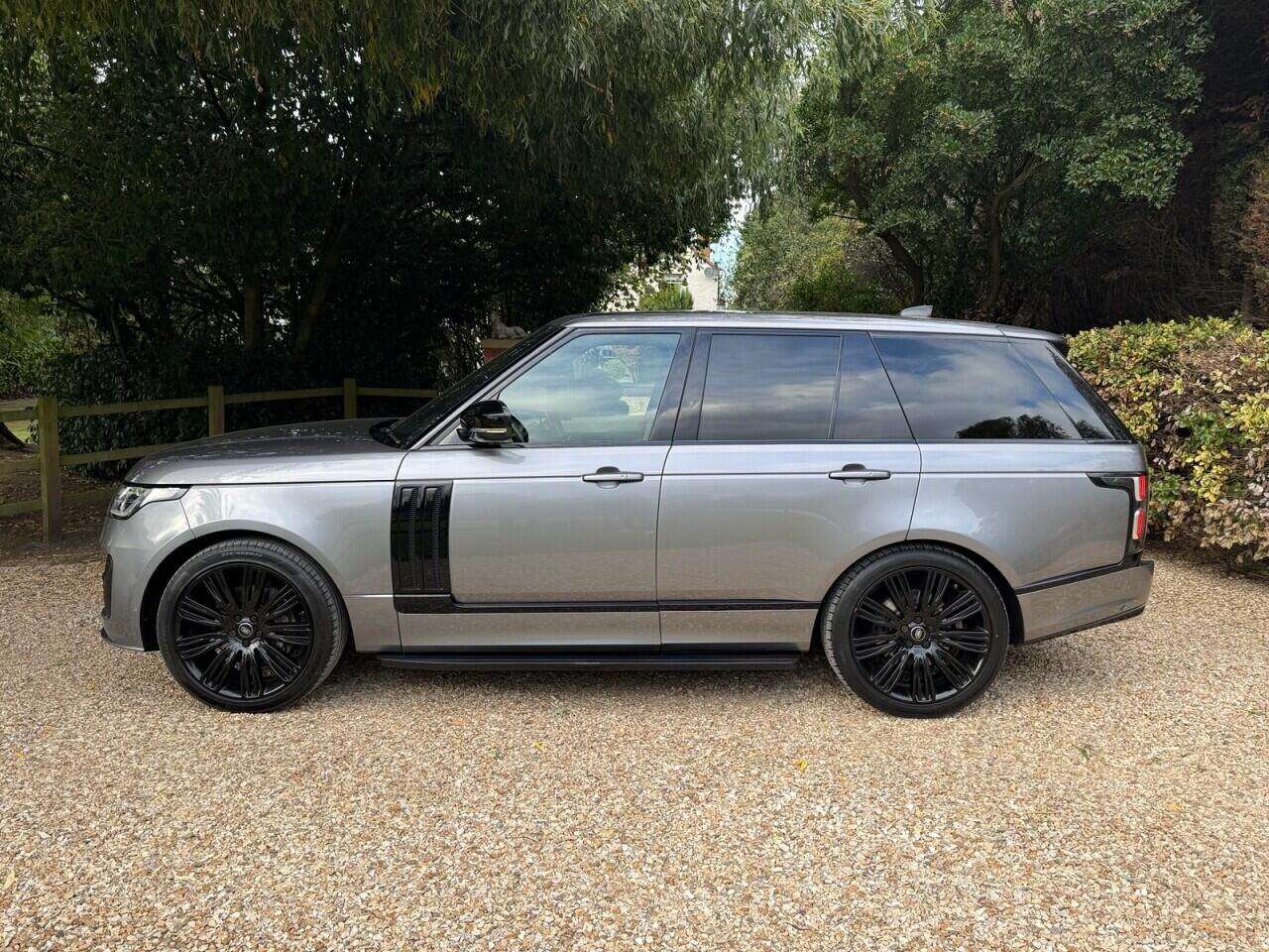 Land Rover Range Rover view 19