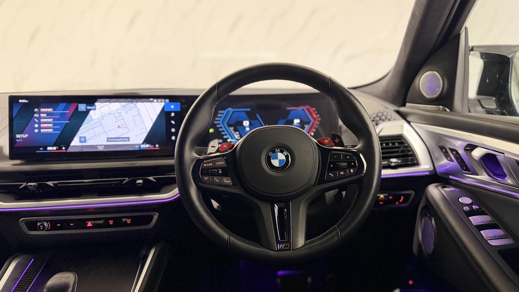 BMW XM view 22