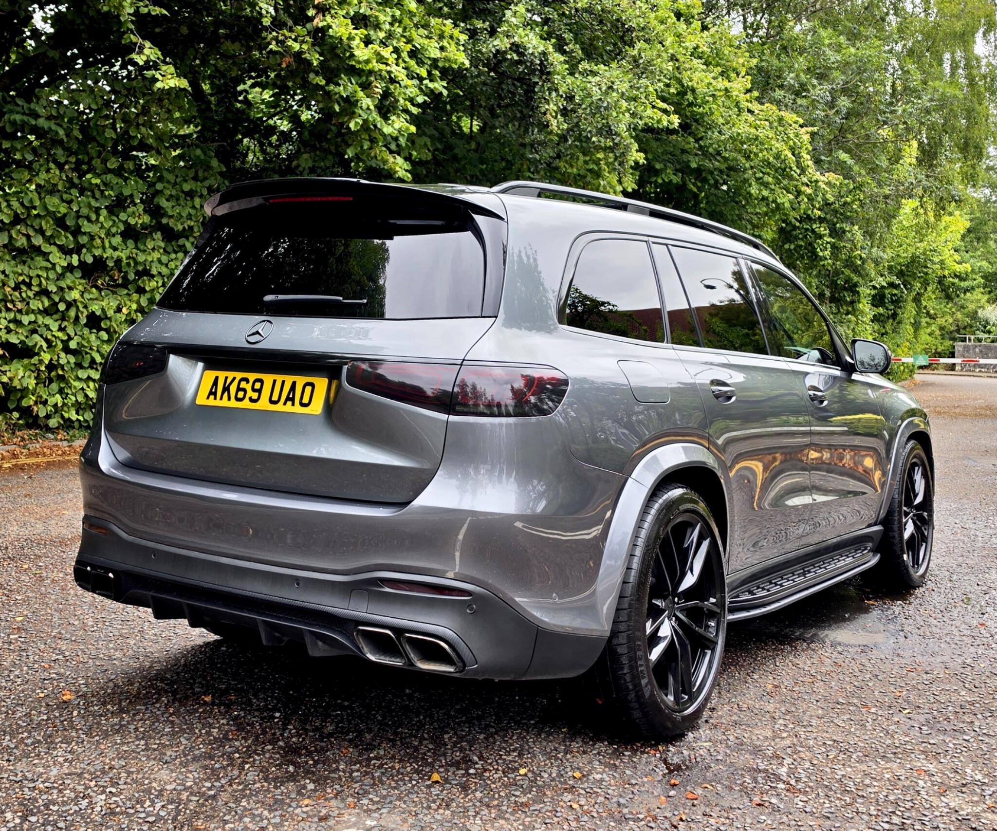 Mercedes-Benz GLS view 15