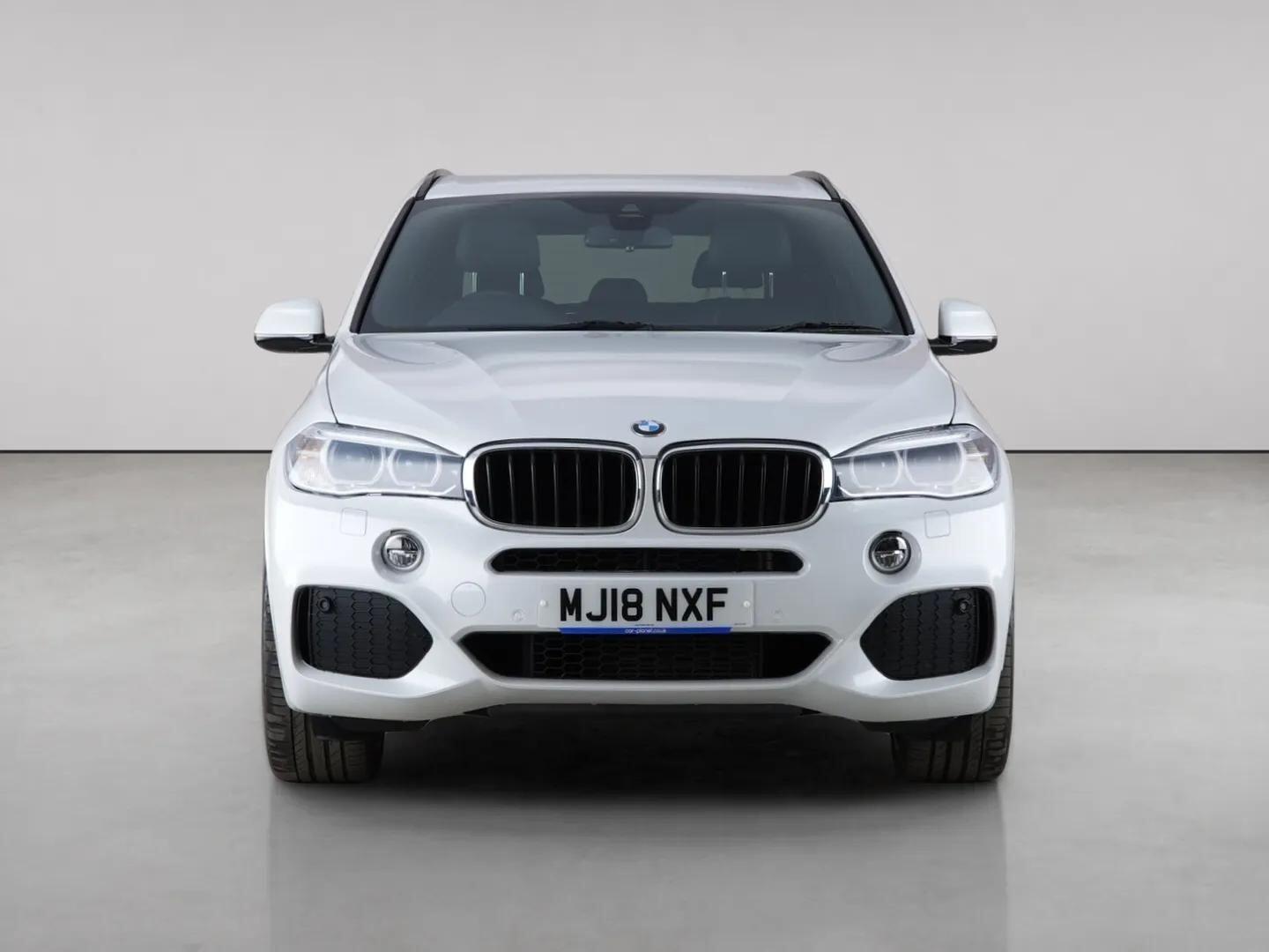 BMW X5 view 5