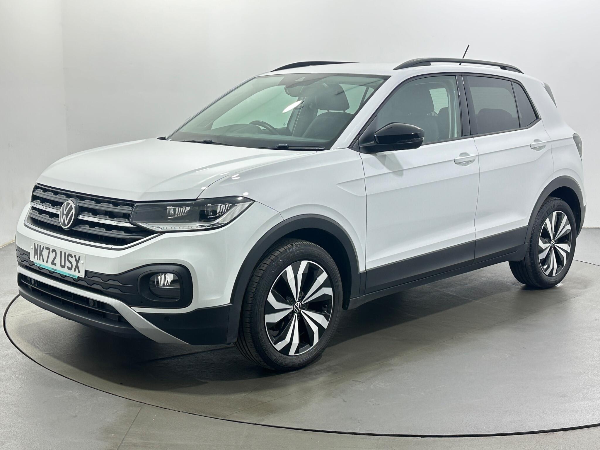 Volkswagen T-Cross view 4